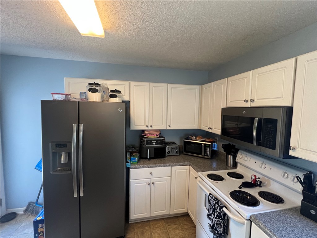 Pendleton, South Carolina 29670, United States, 3 Bedrooms Bedrooms, ,3 BathroomsBathrooms,Residential,Pending,163381