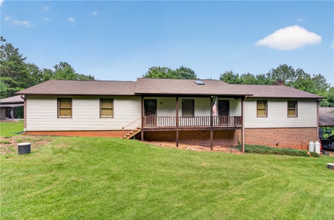Photo of 120 Coneross Knob Drive, Seneca, SC 29678 (MLS # 20304364)
