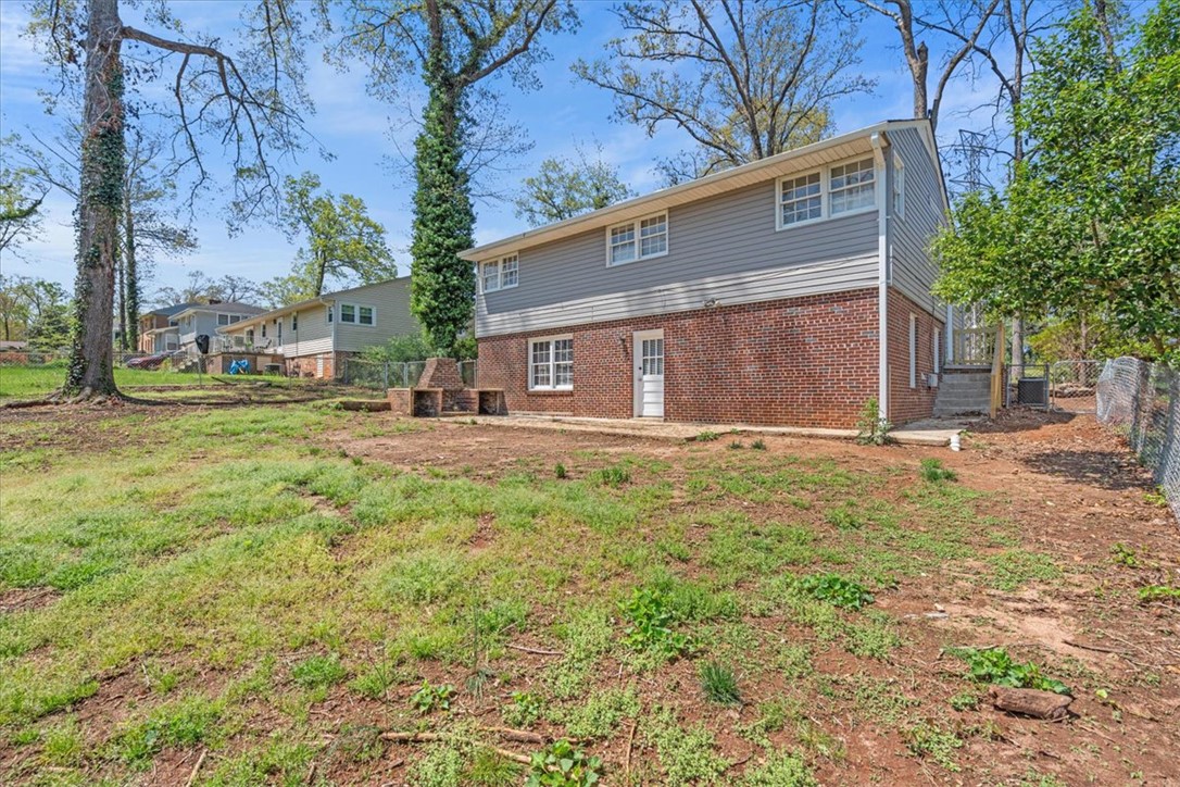 813 Pine Creek Drive, Greenville, South Carolina image 22