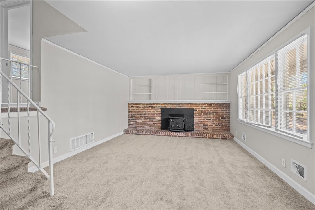 813 Pine Creek Drive, Greenville, South Carolina image 5