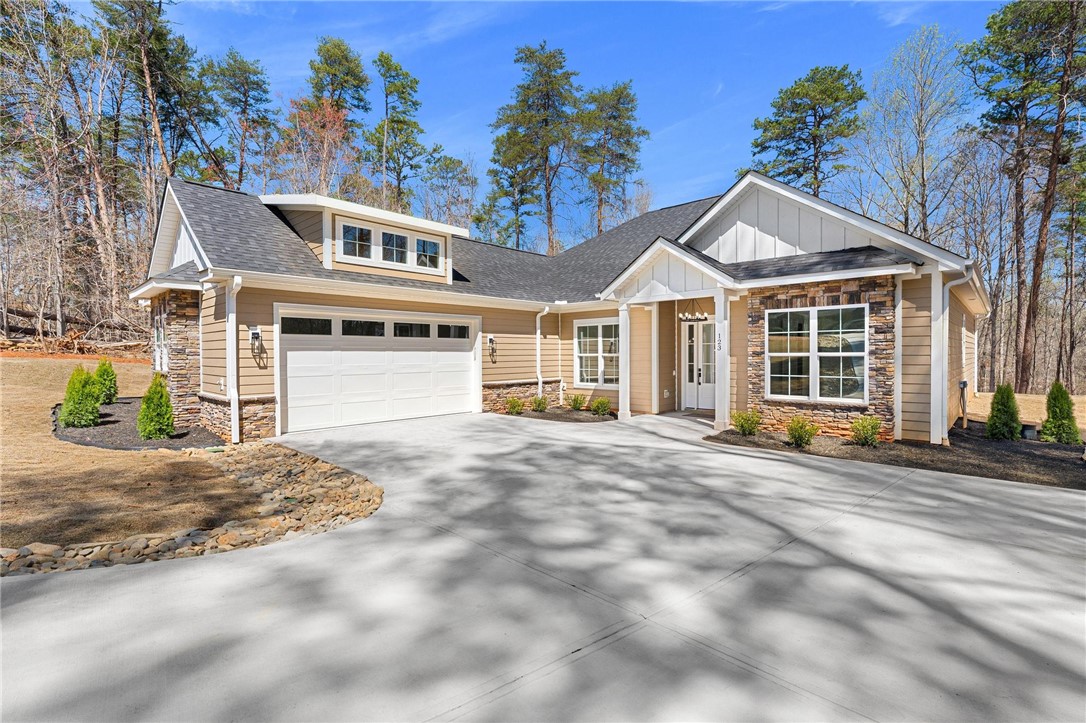 123 Player Lane, Westminster, South Carolina image 1
