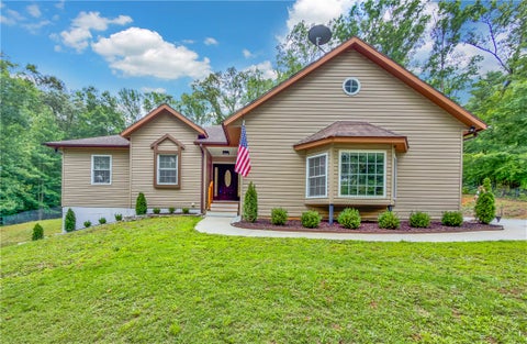 Photo of 163 Healy Lane, Marietta, SC 29661 (MLS # 20305253)