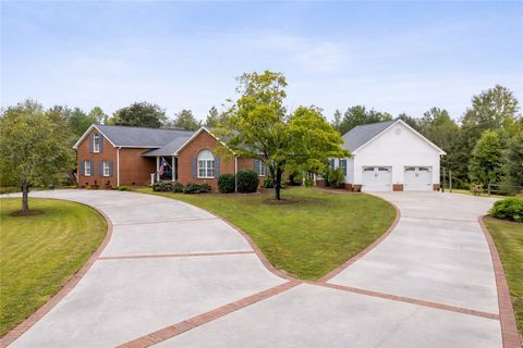 Photo of 125 Stonewall Drive, Westminster, SC 29693 (MLS # 20296725)