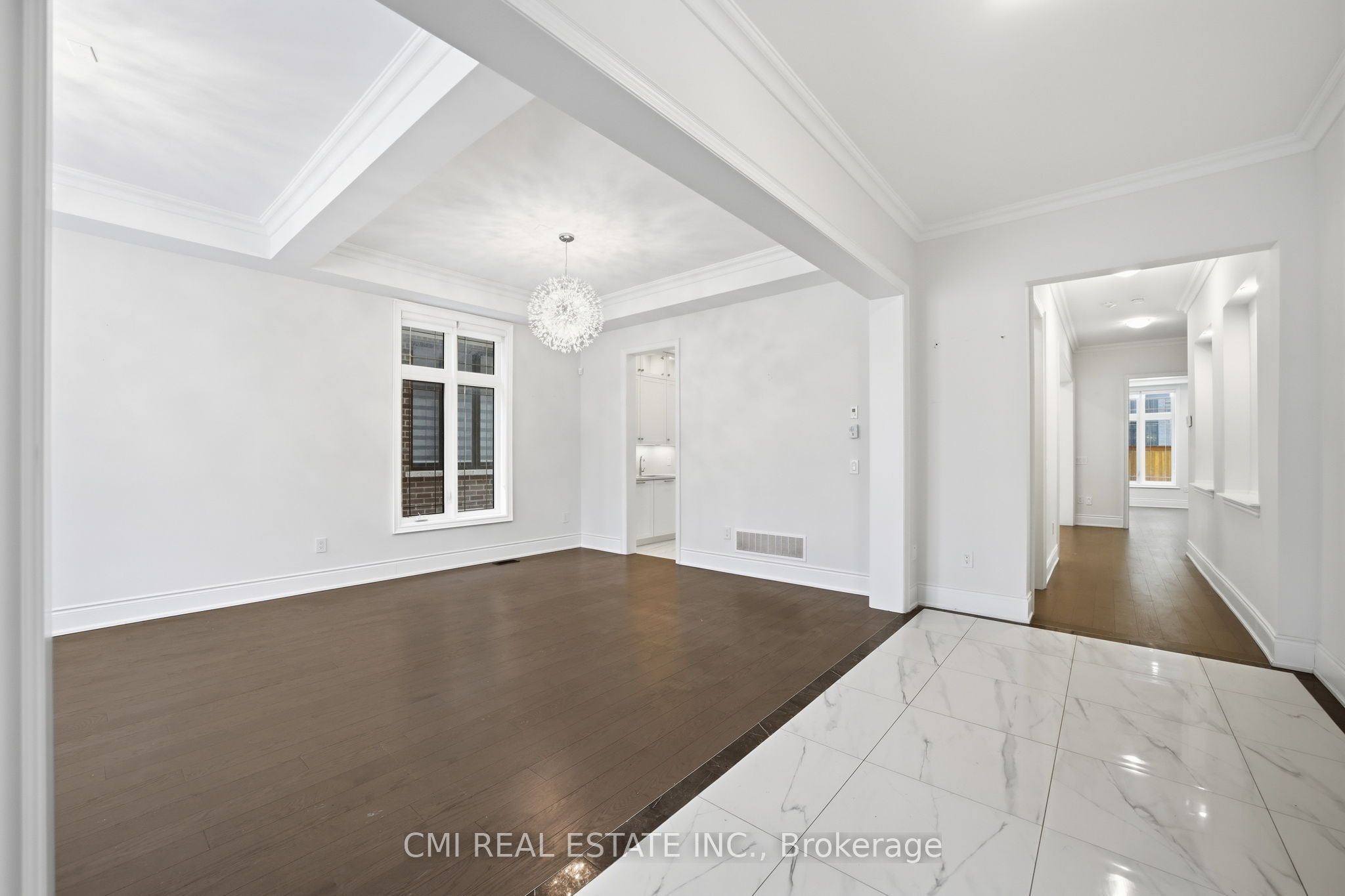 101 Appleyard Avenue