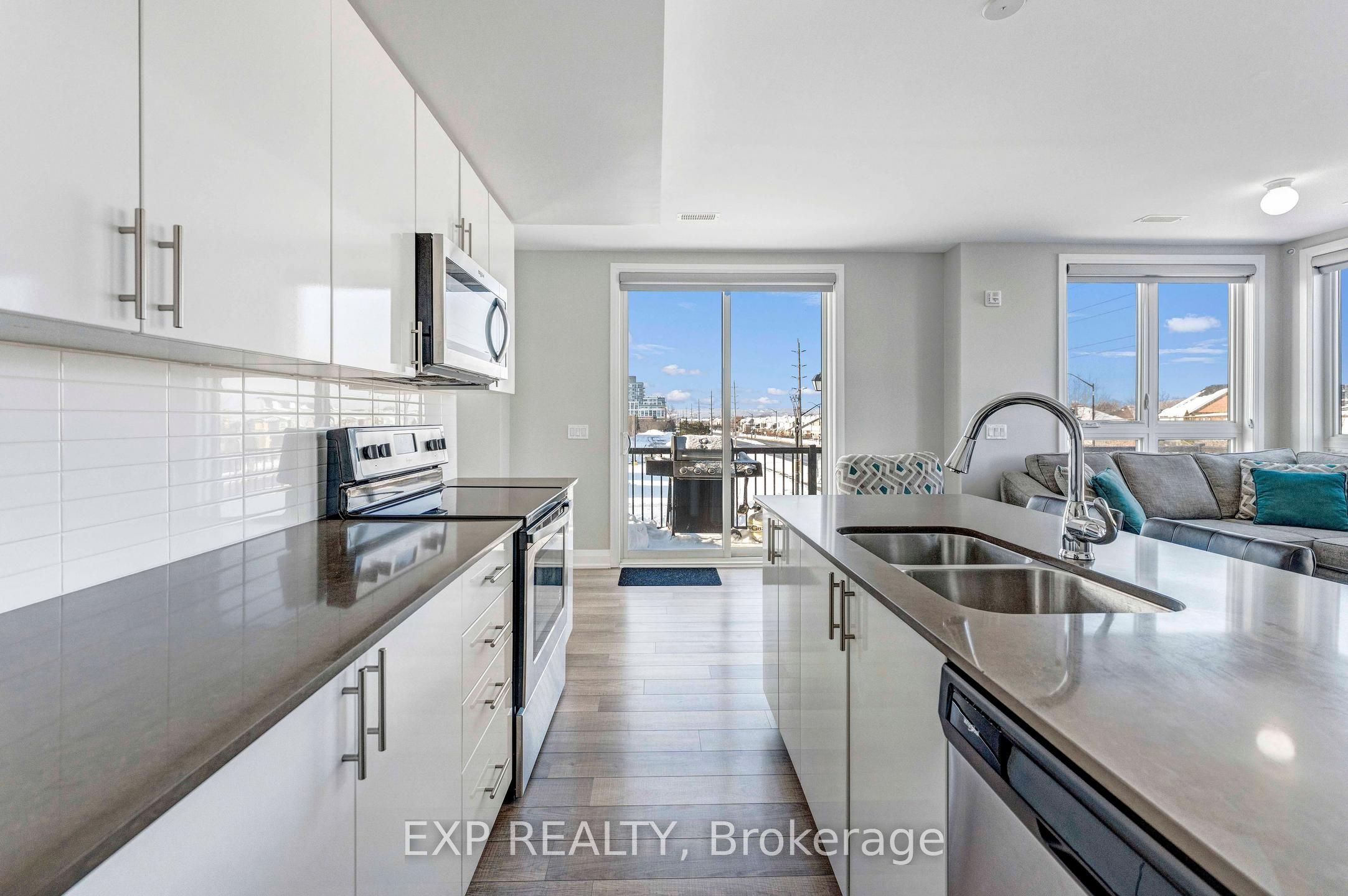 1200 Main Street E 201