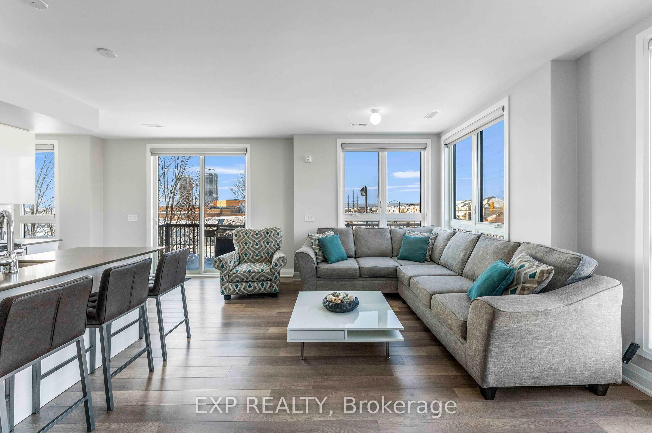 1200 Main Street E 201