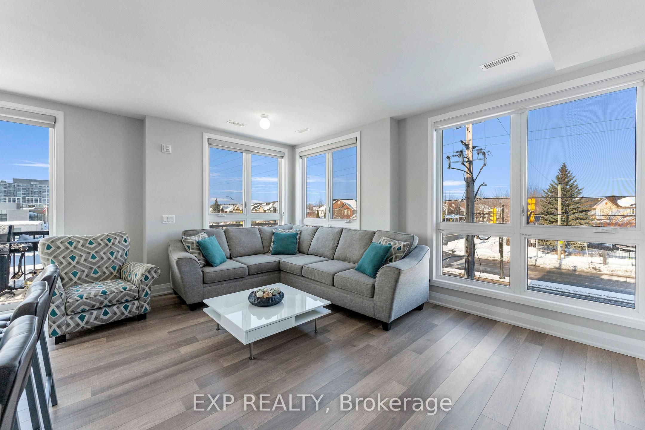 1200 Main Street E 201