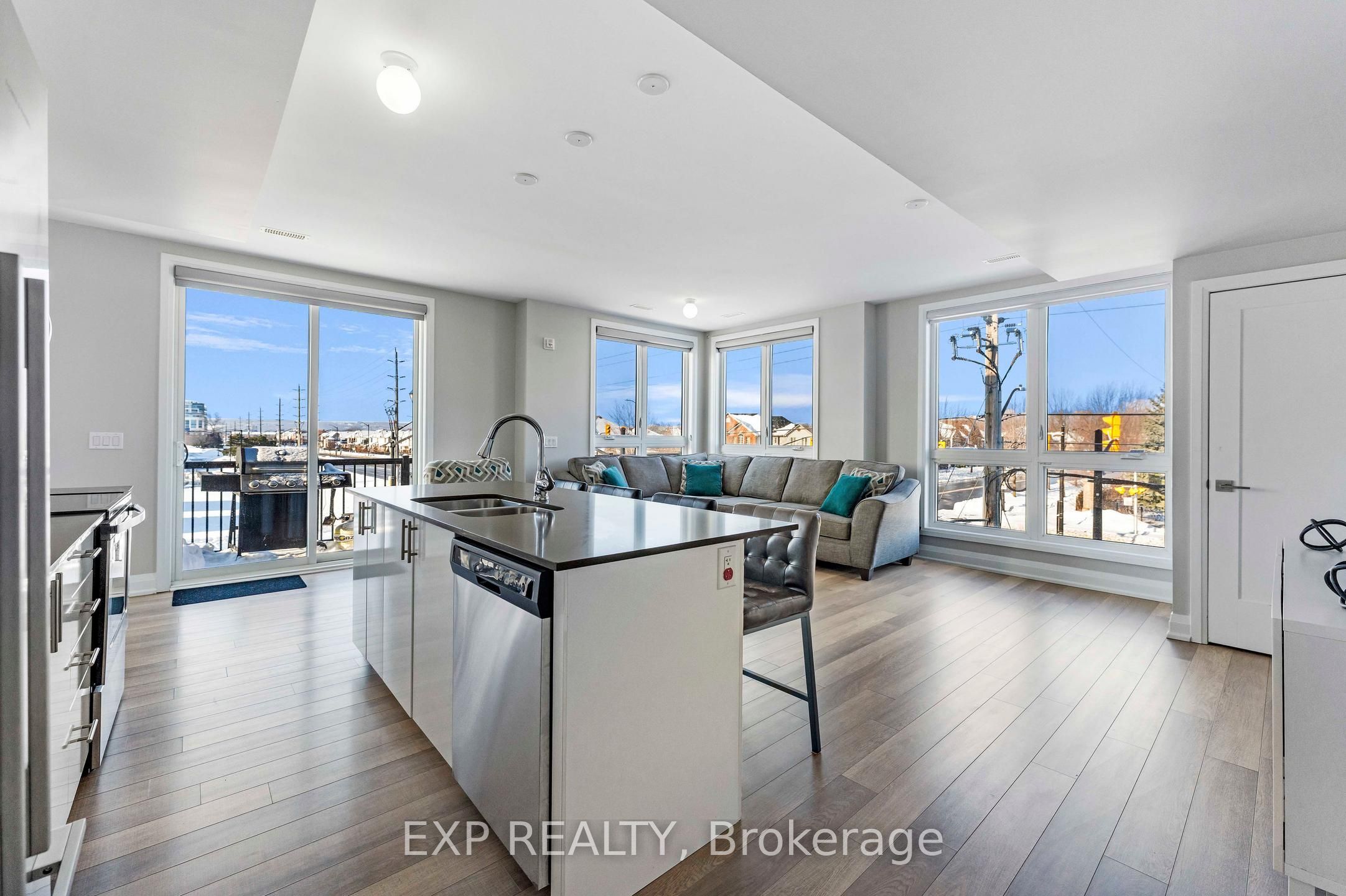 1200 Main Street E 201