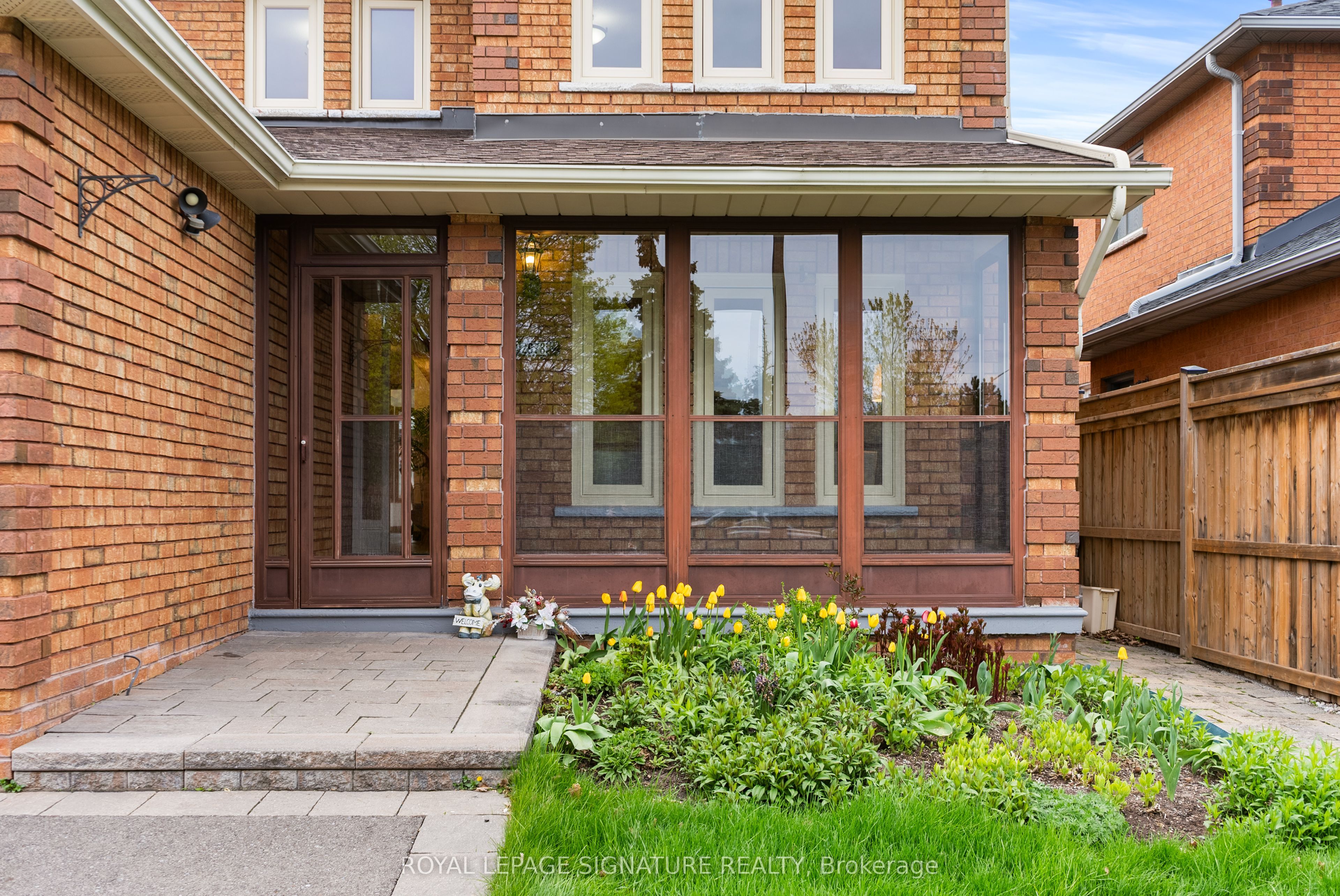 2978 Pettigrew Crescent