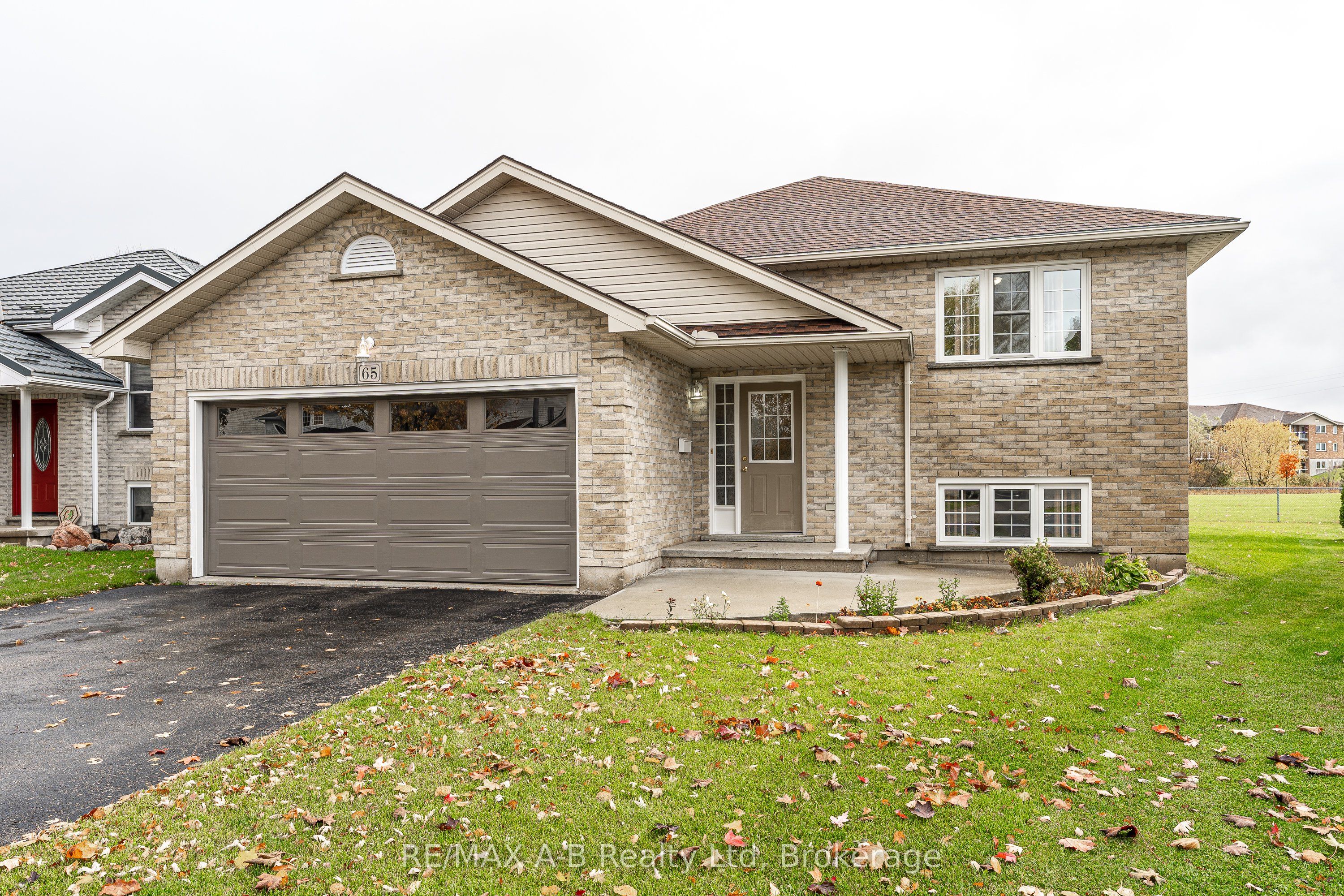 65 Parkhaven Crescent