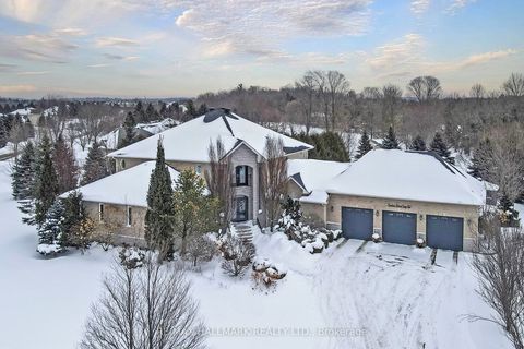 14 Robert Gray Road Whitchurch-Stouffville ON L4A 1M4