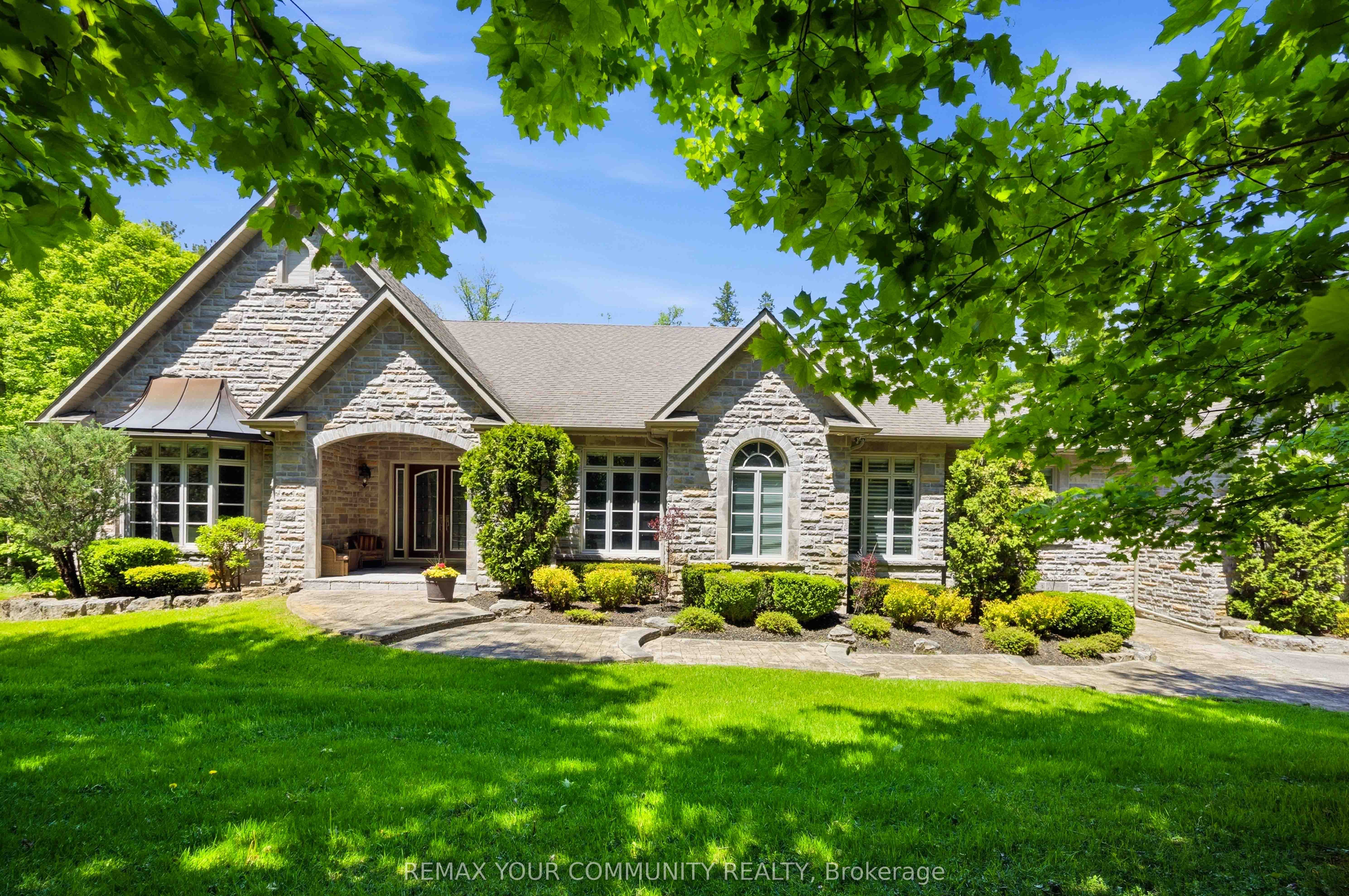 46 Lake Woods Drive