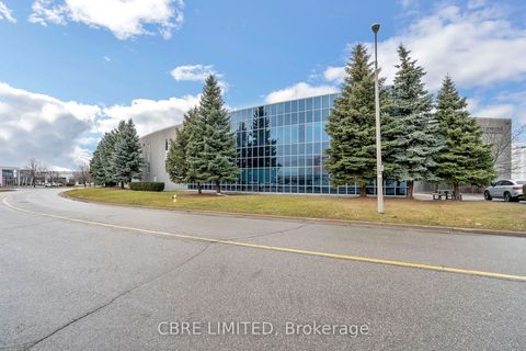 200 Romina Drive Vaughan ON L4K 4Z7