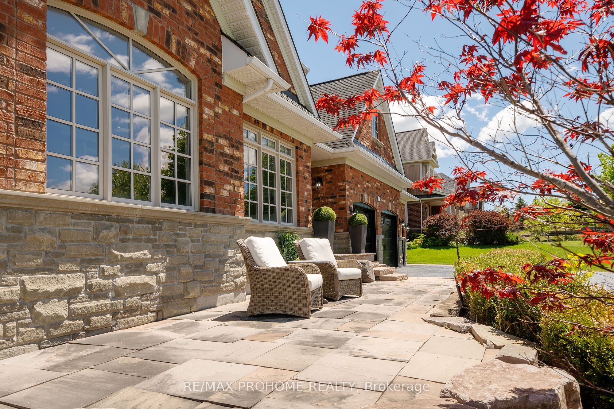 17 Fountainview Lane