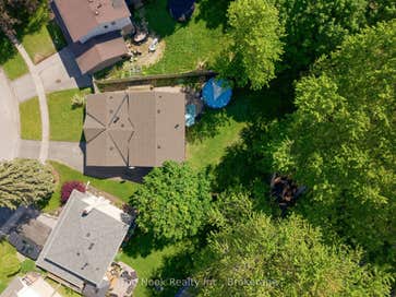 30 Deerpark Crescent Clarington ON L1C 3M3