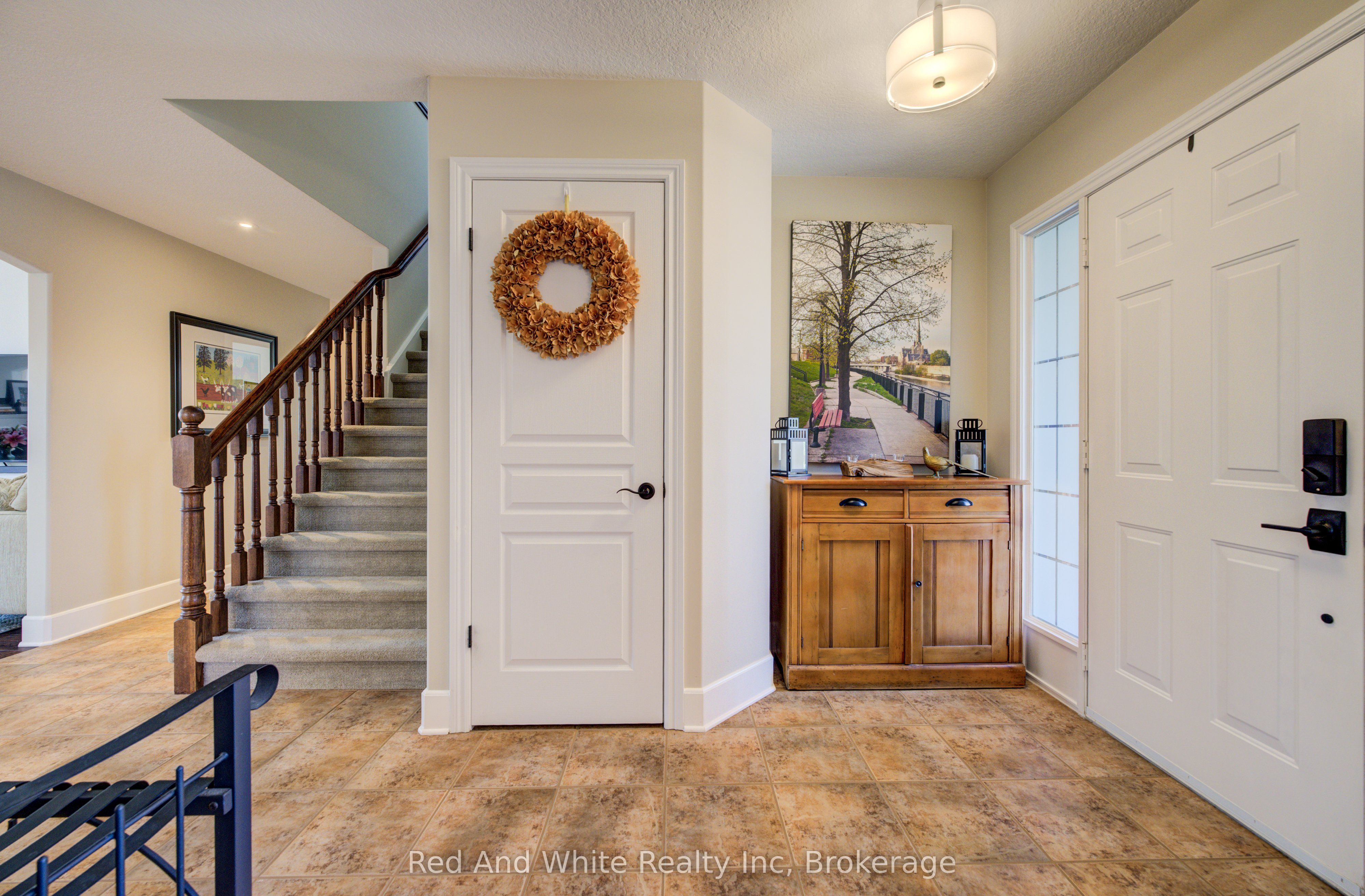 195 Westcliff Way