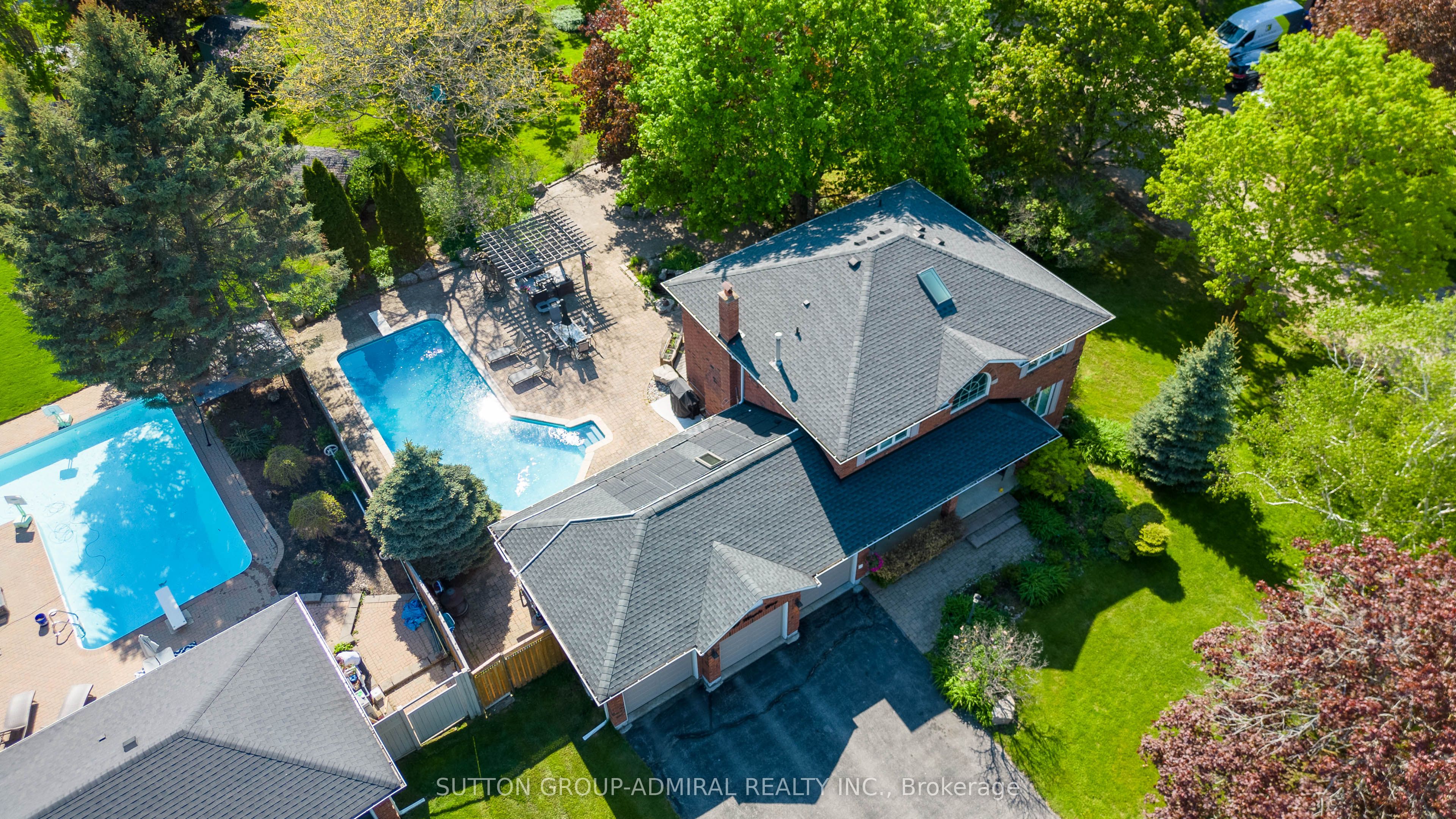 48 Maple Way