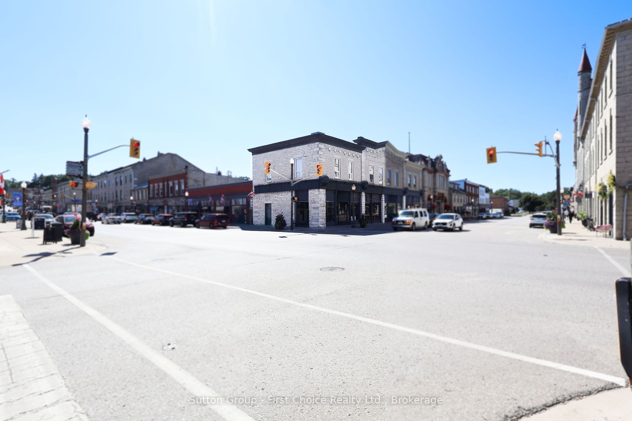 100 Queen Street E