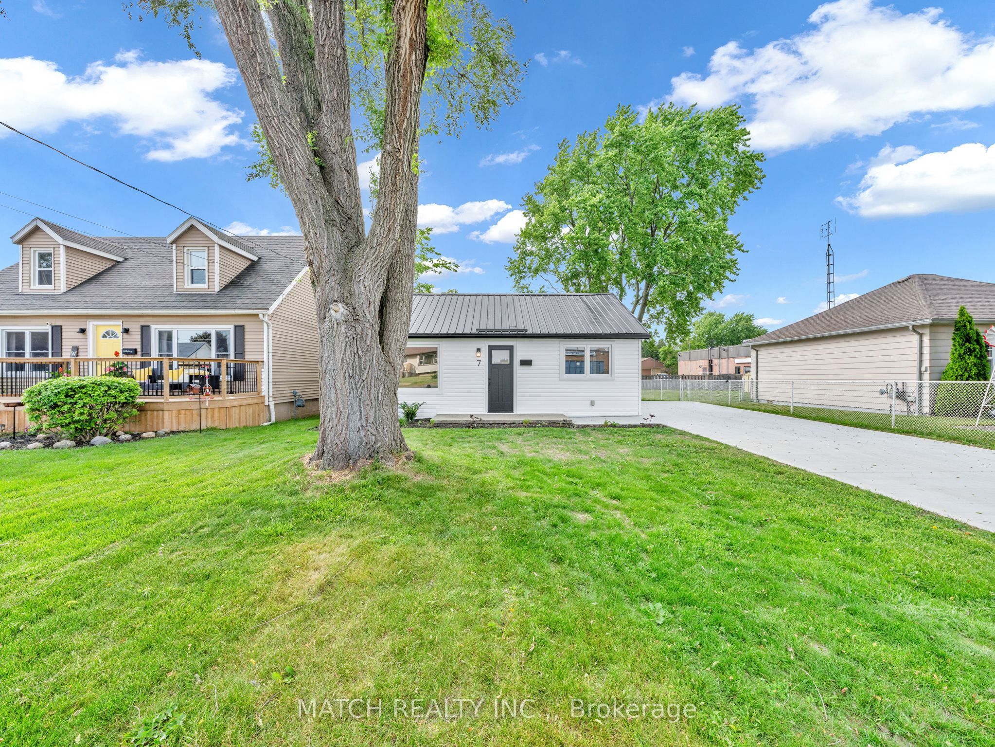 7 Oxley Drive