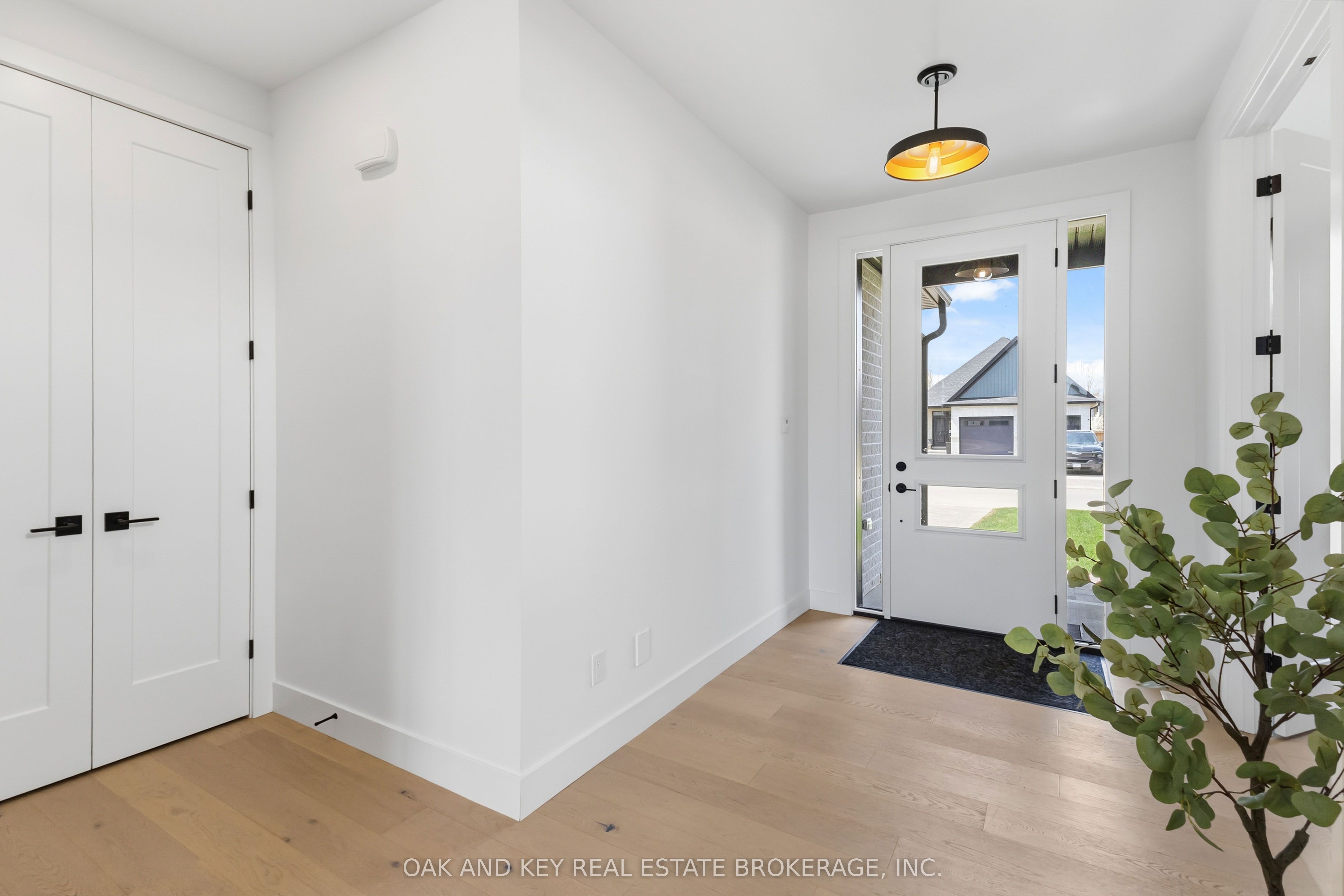 13 BRISCOE Crescent