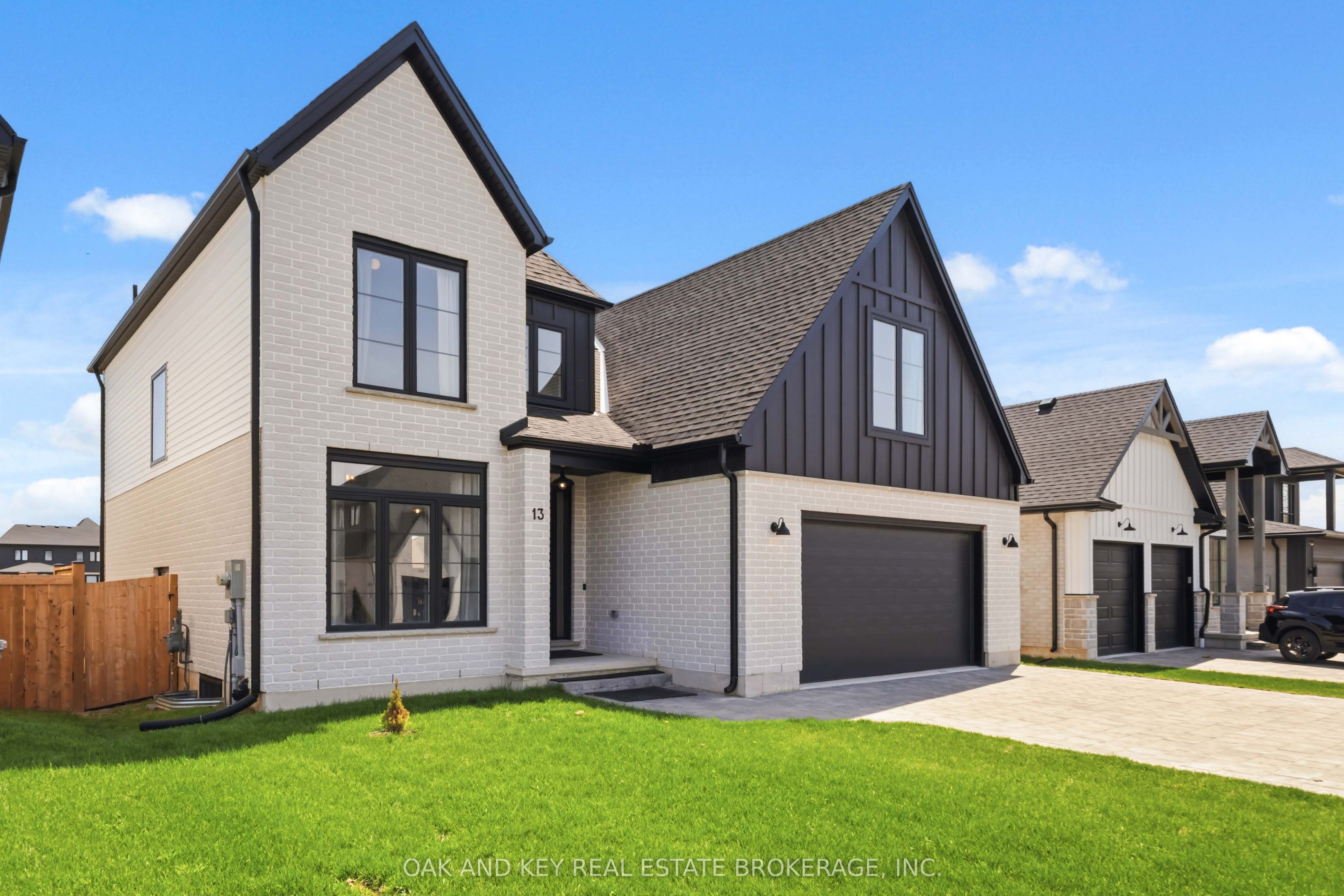 13 BRISCOE Crescent