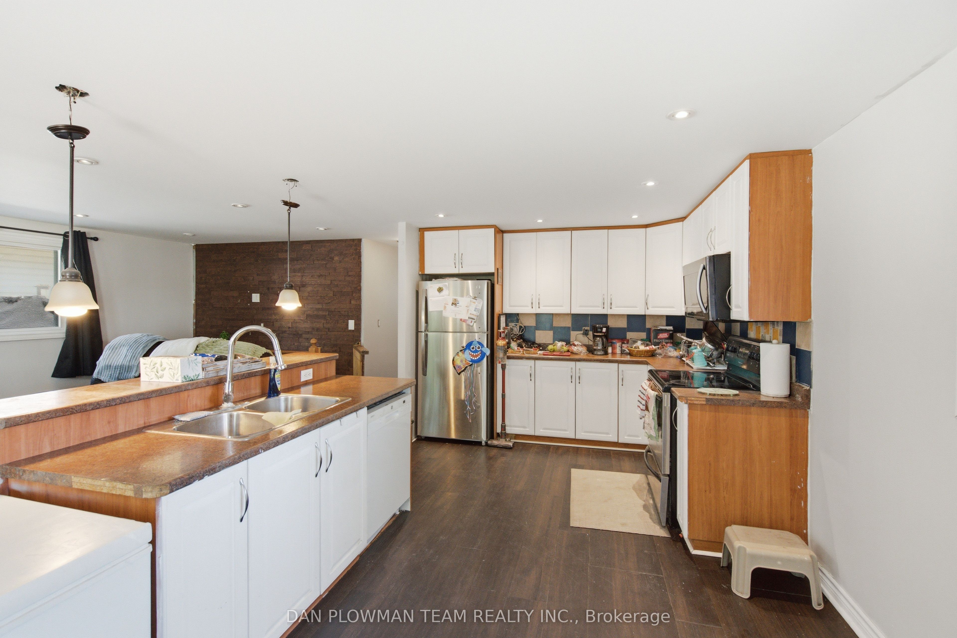 1185 Norman Court