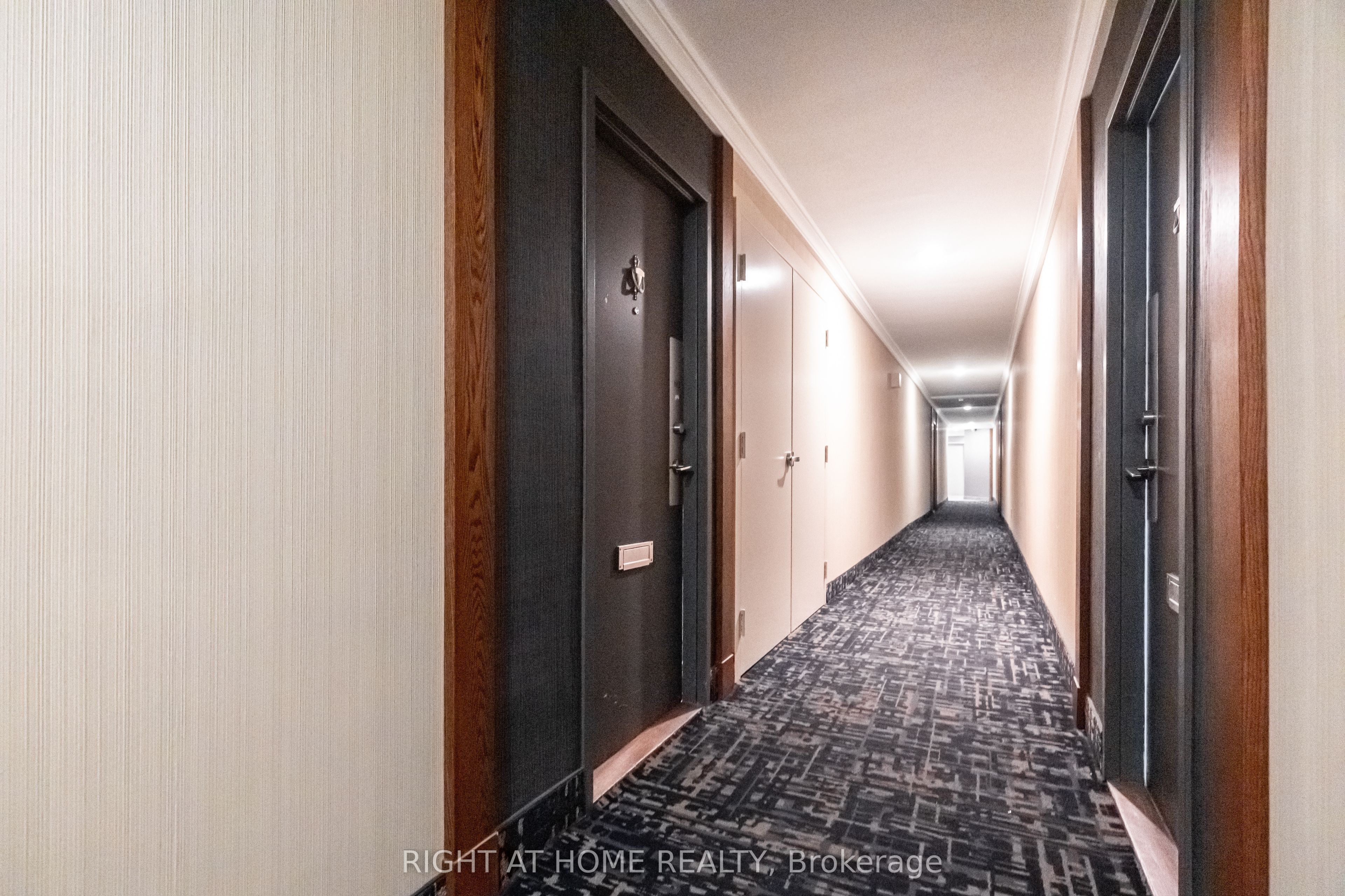 551 The West Mall N/A 802