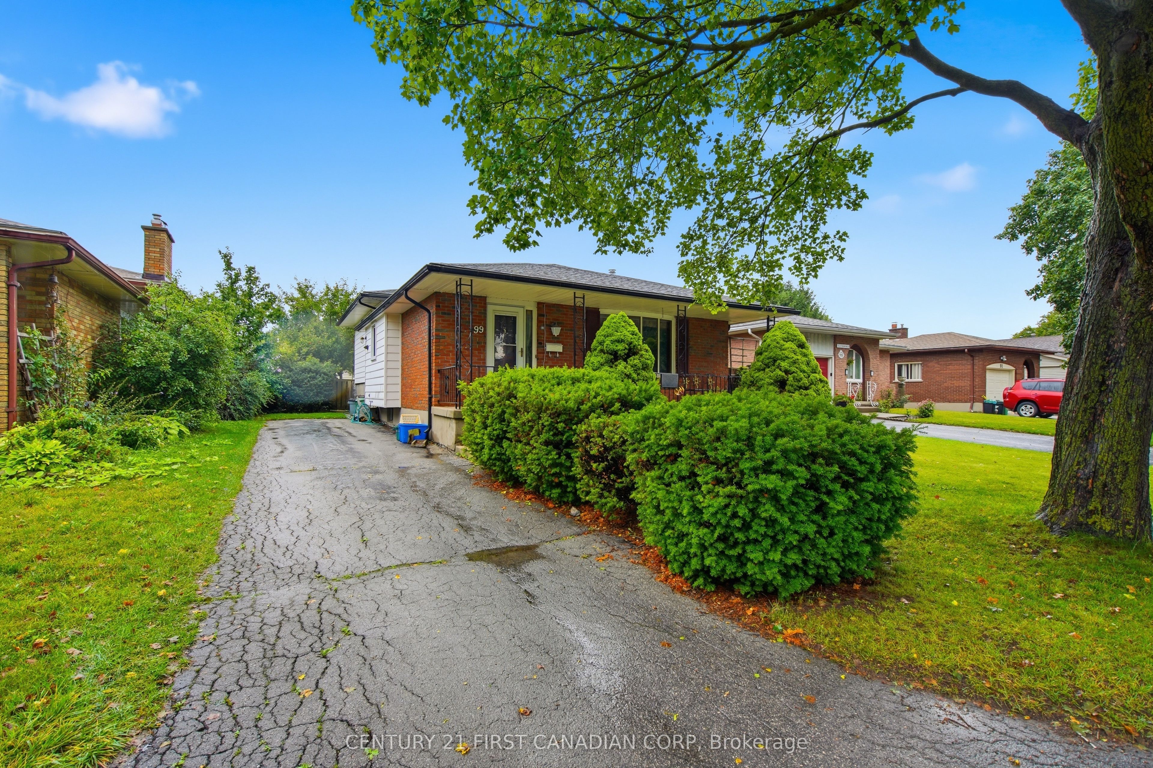 99 Muriel Crescent