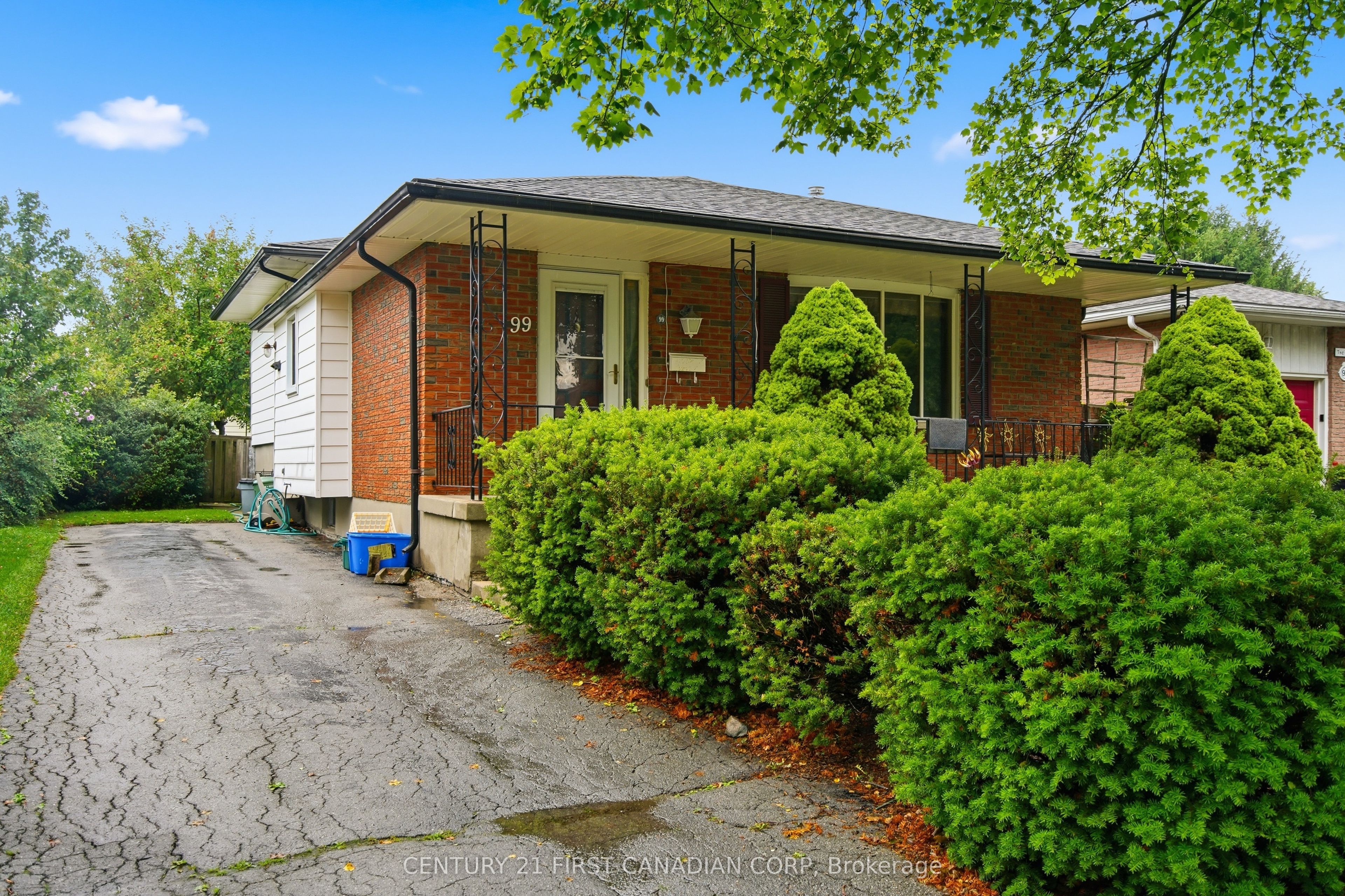 99 Muriel Crescent