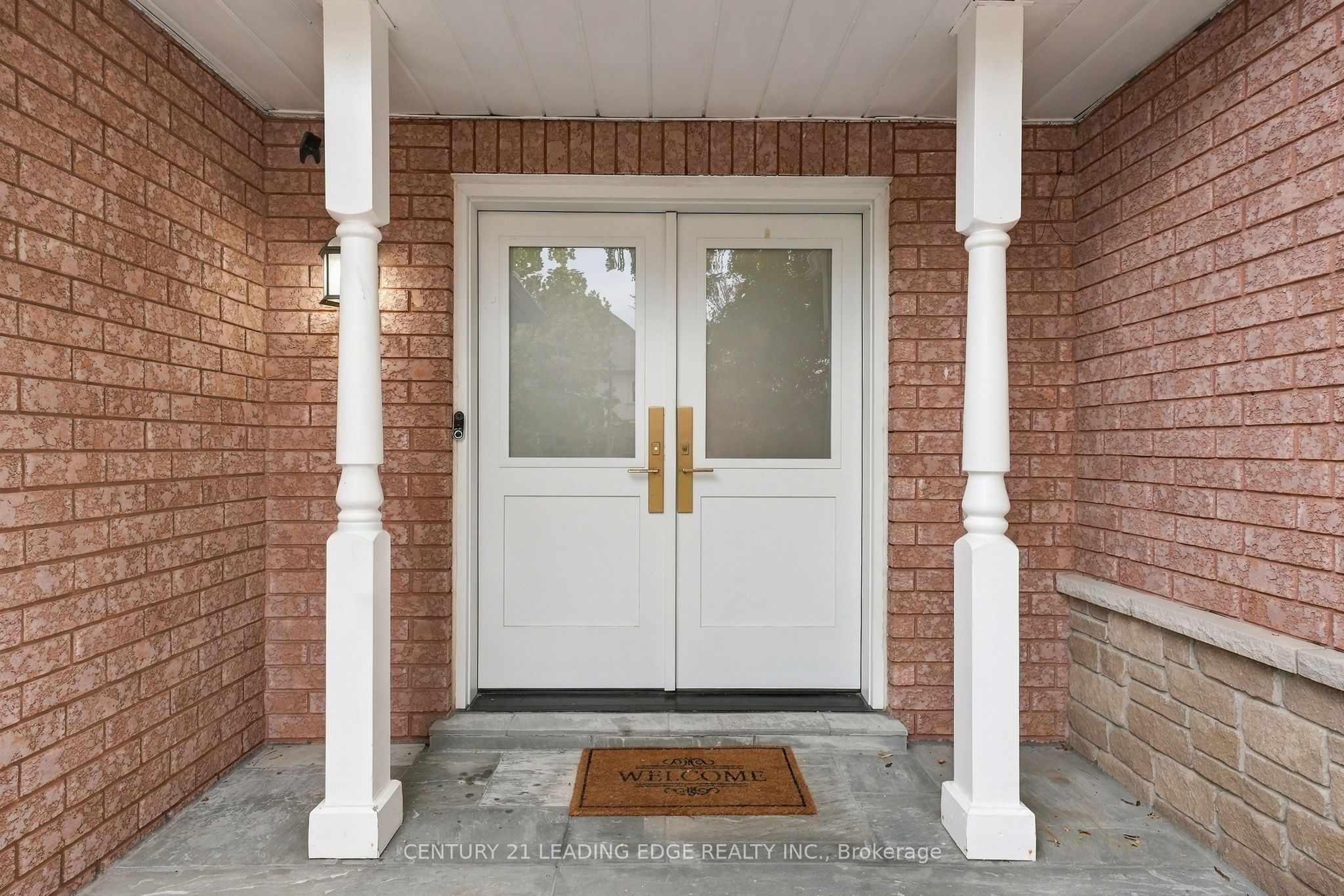 1629 Valley Ridge Crescent