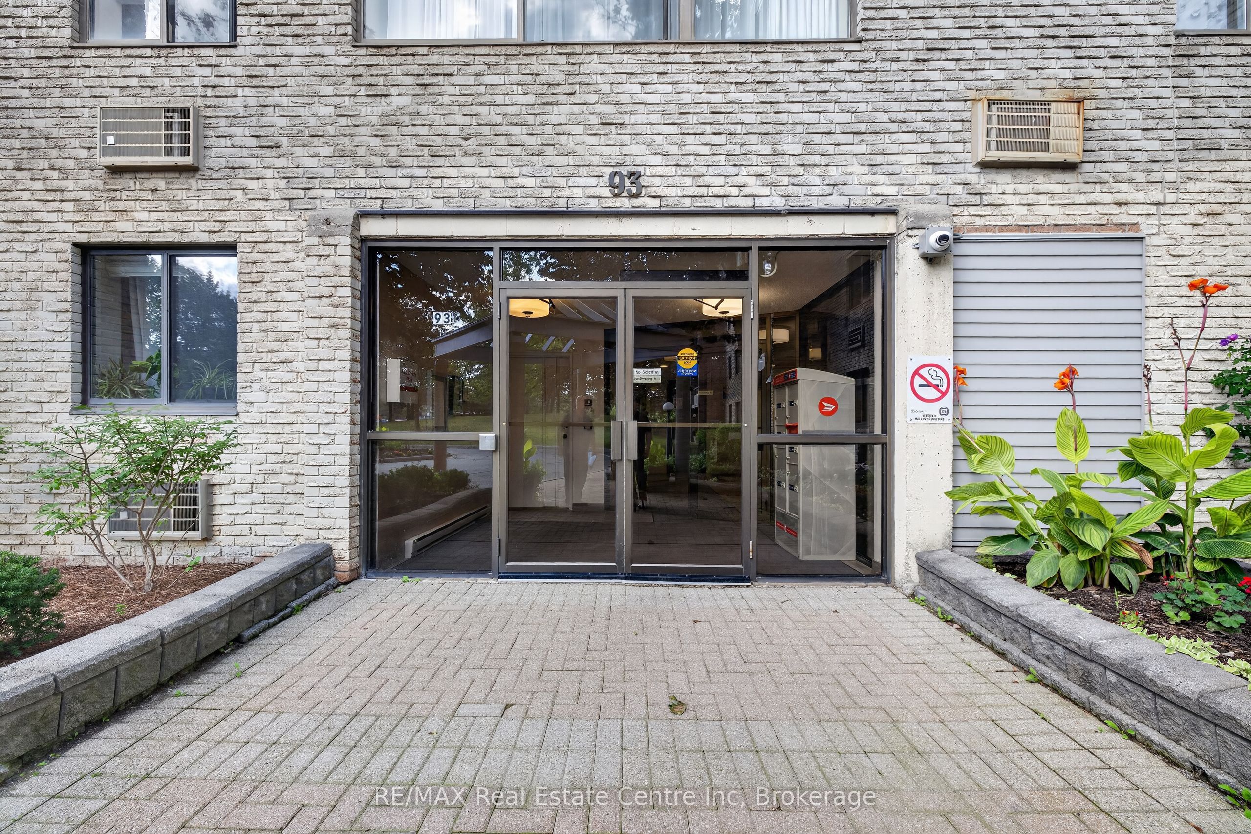 93 Westwood Road 103