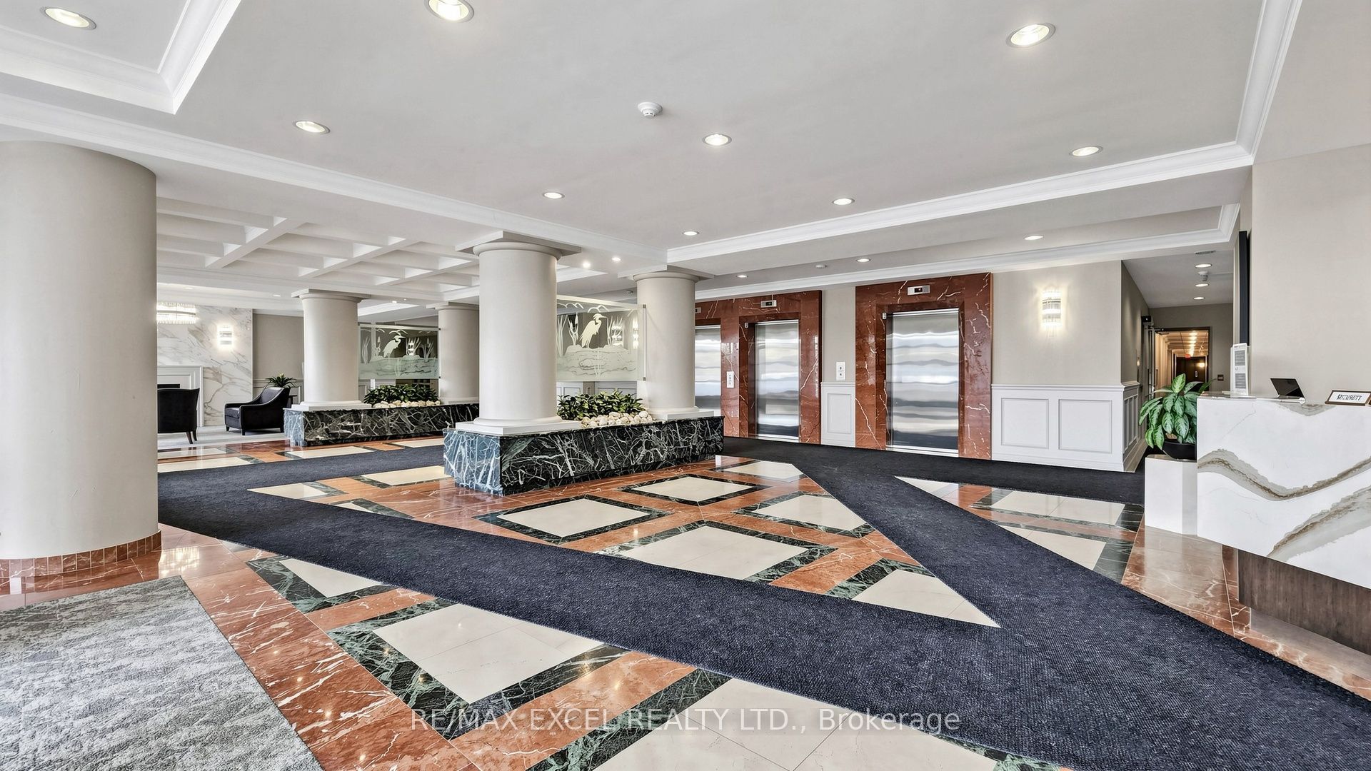 11 Townsgate Drive 718