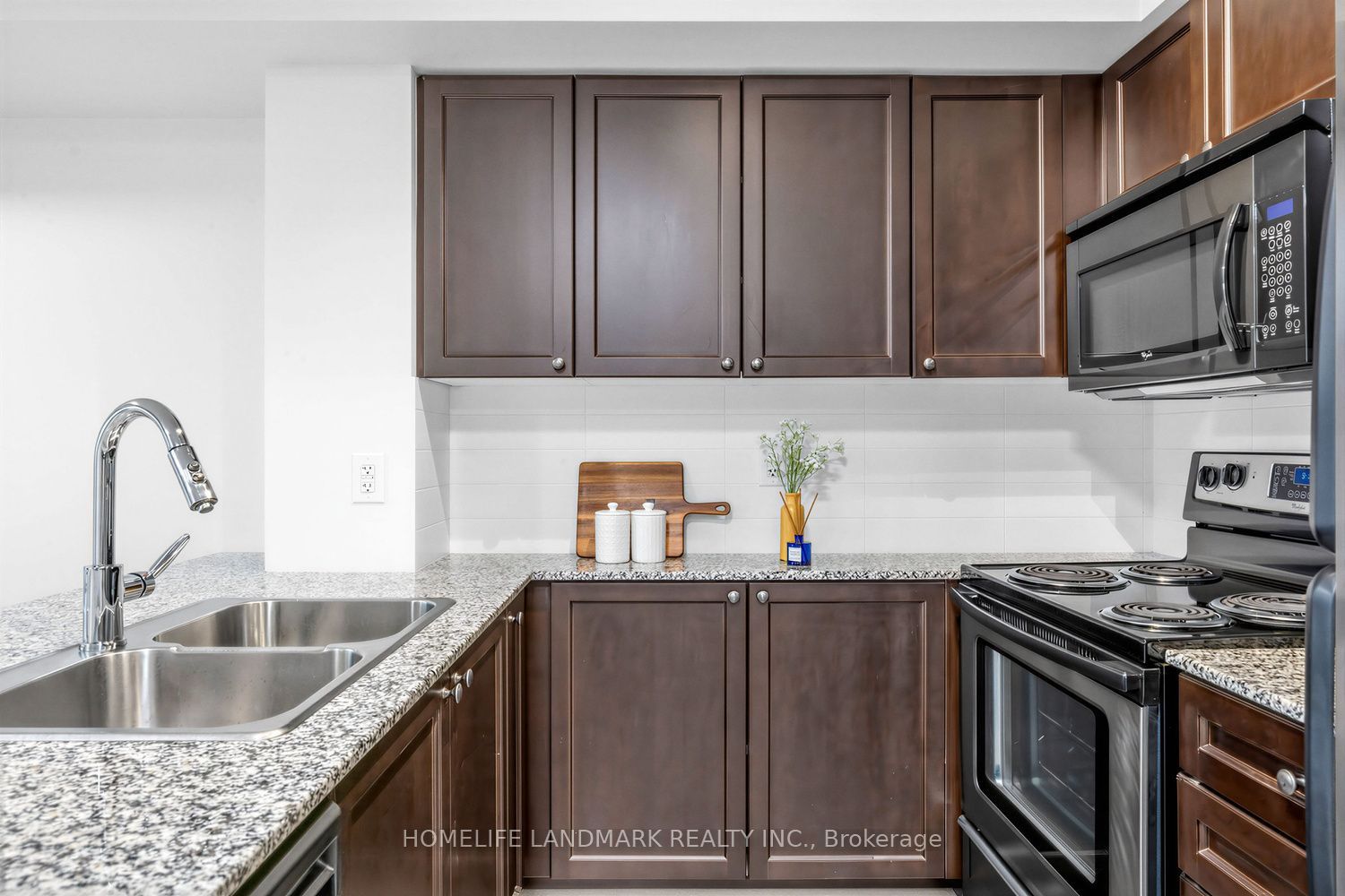 1235 Bayly Street 807