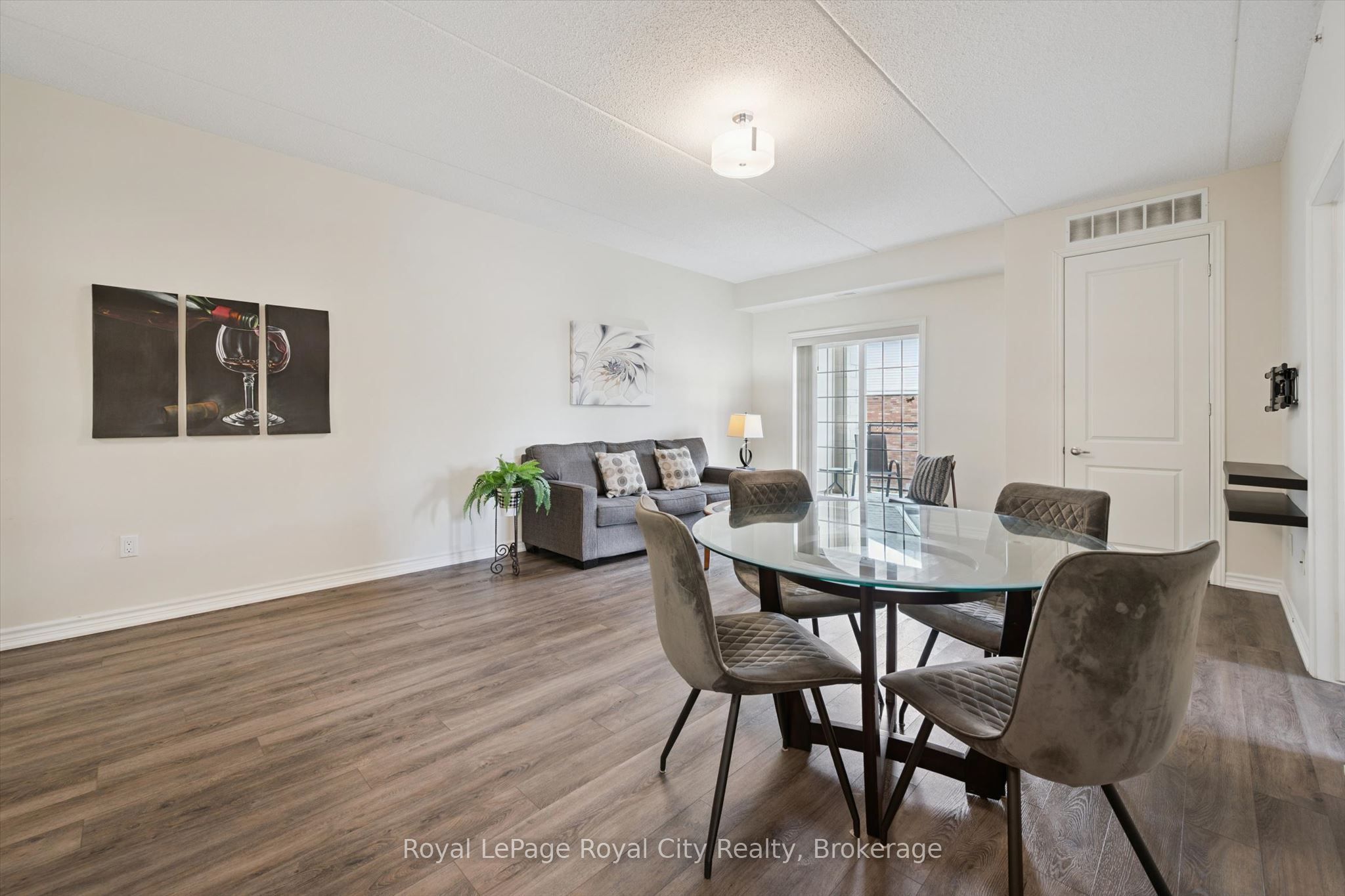 1077 Gordon Street 142