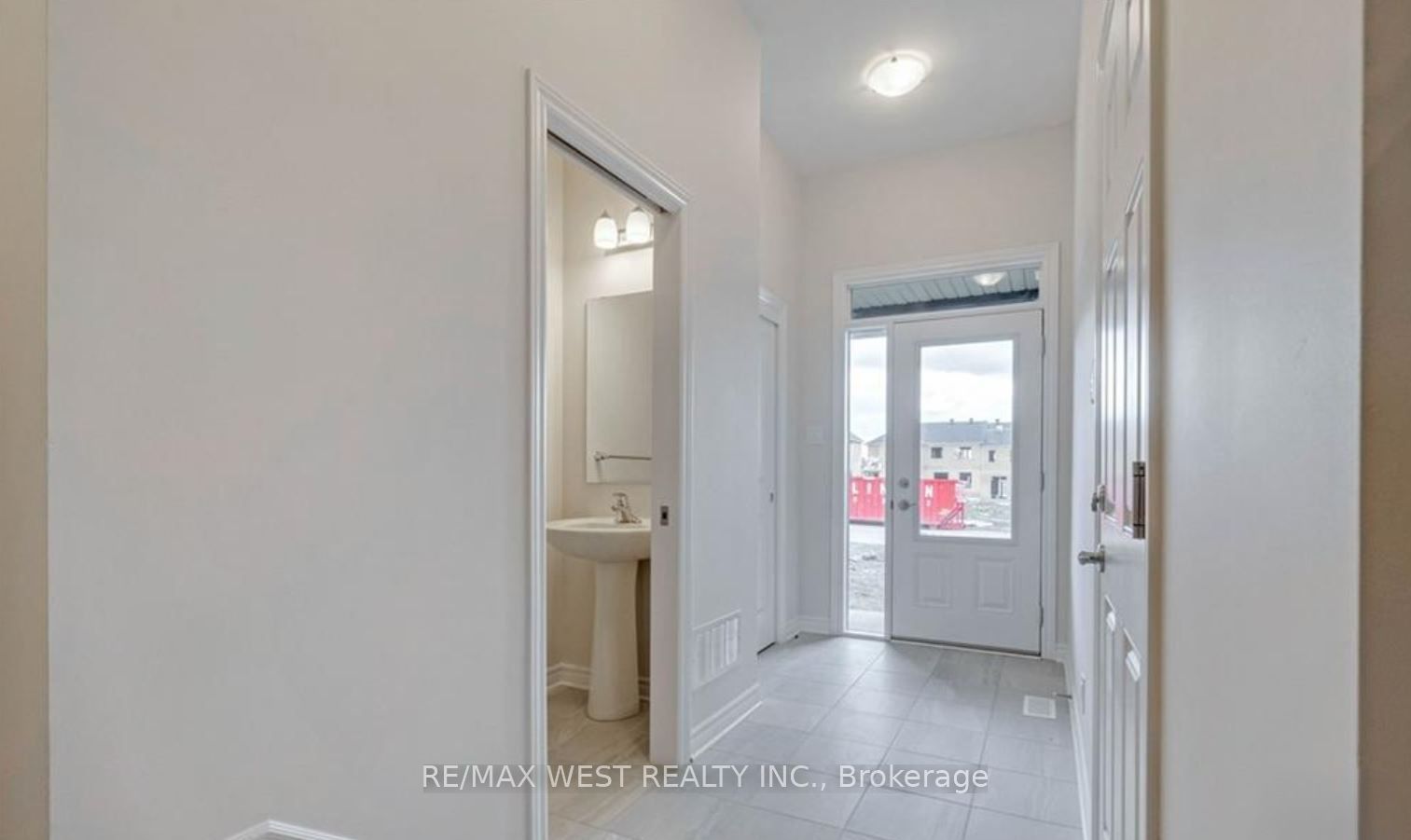 1026 Kijik Crescent