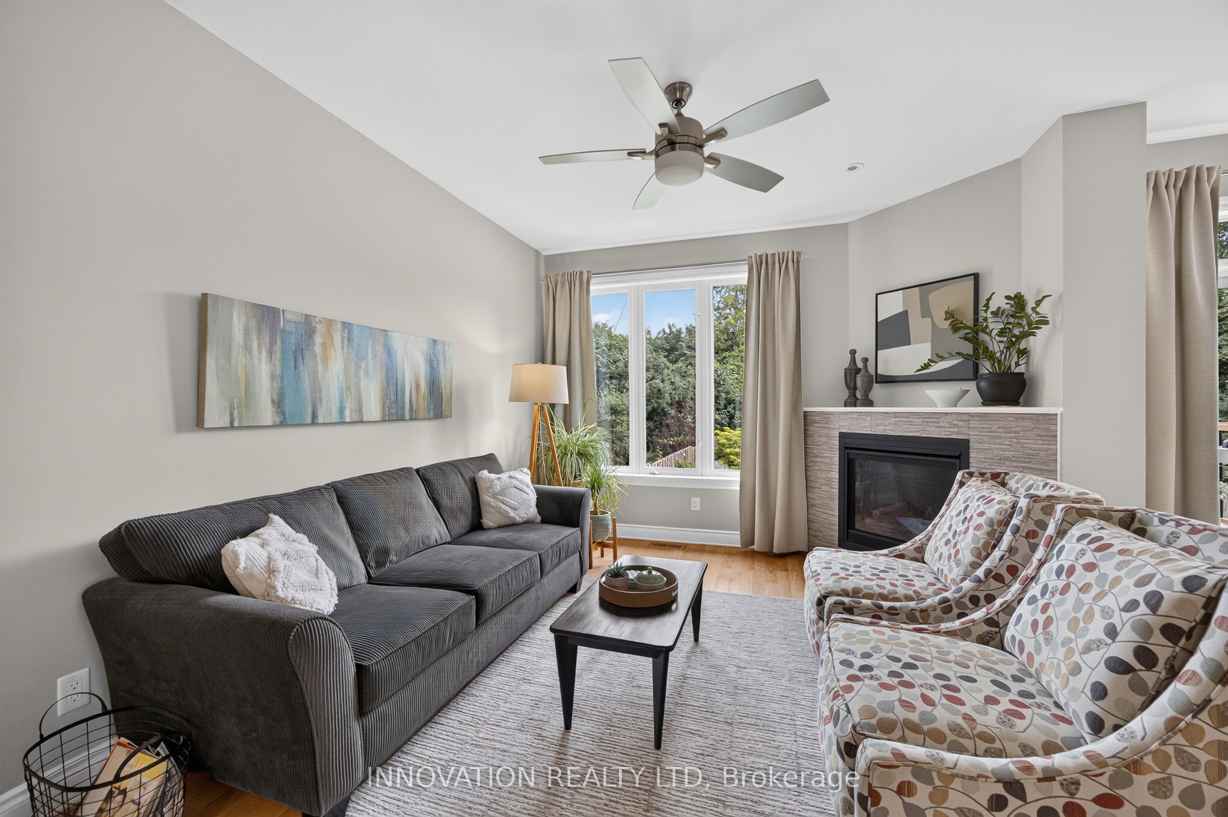 111 Dulmage Crescent