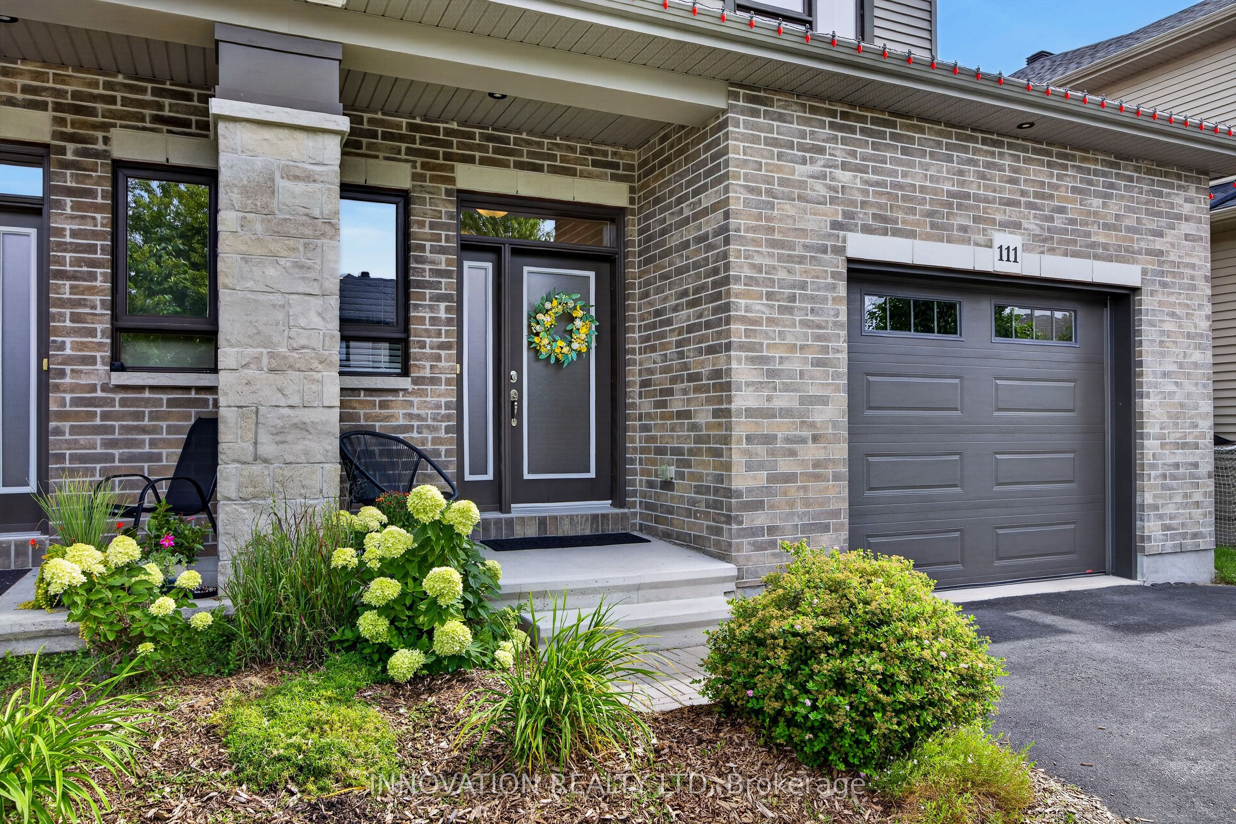 111 Dulmage Crescent