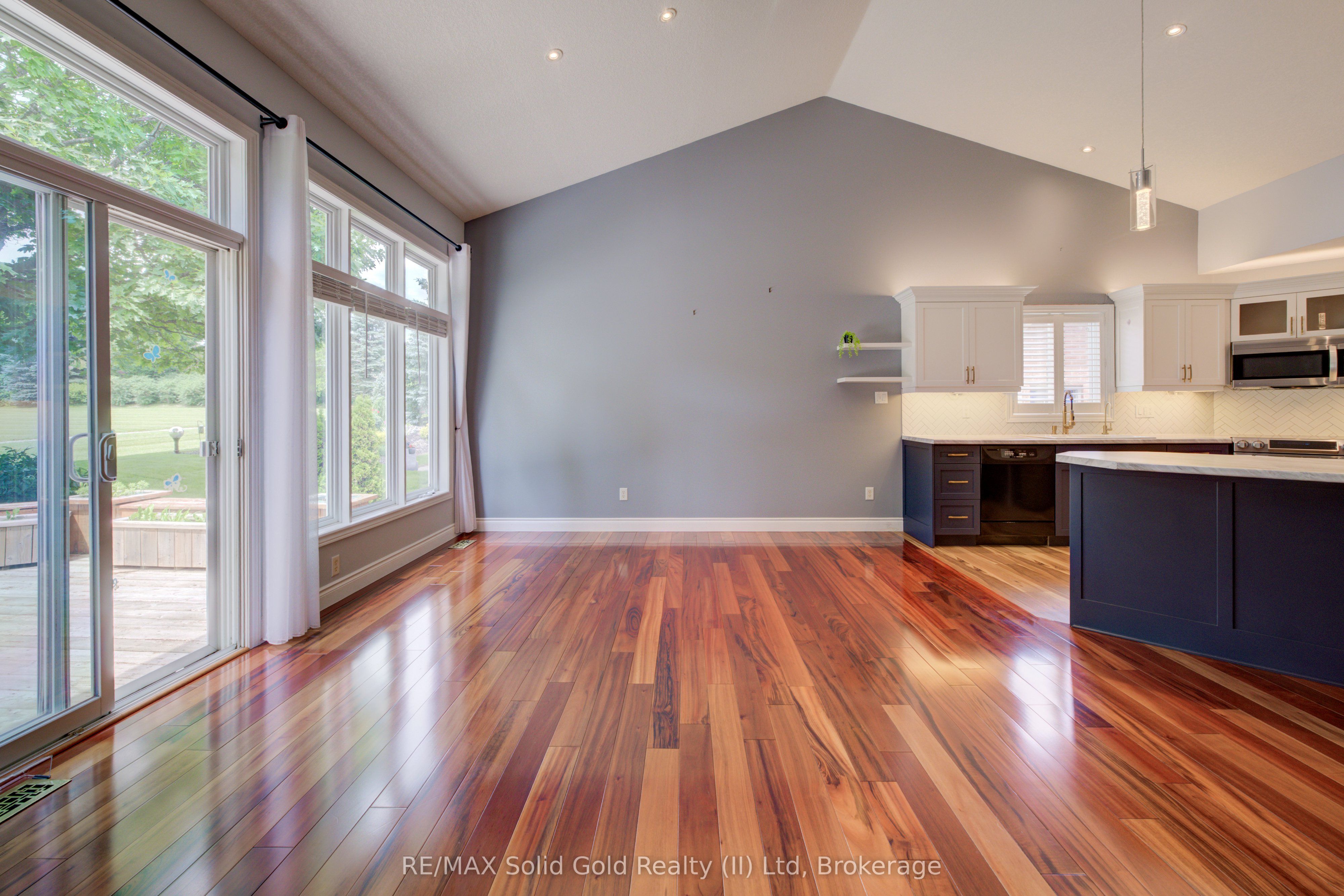 11 Sun Valley Drive