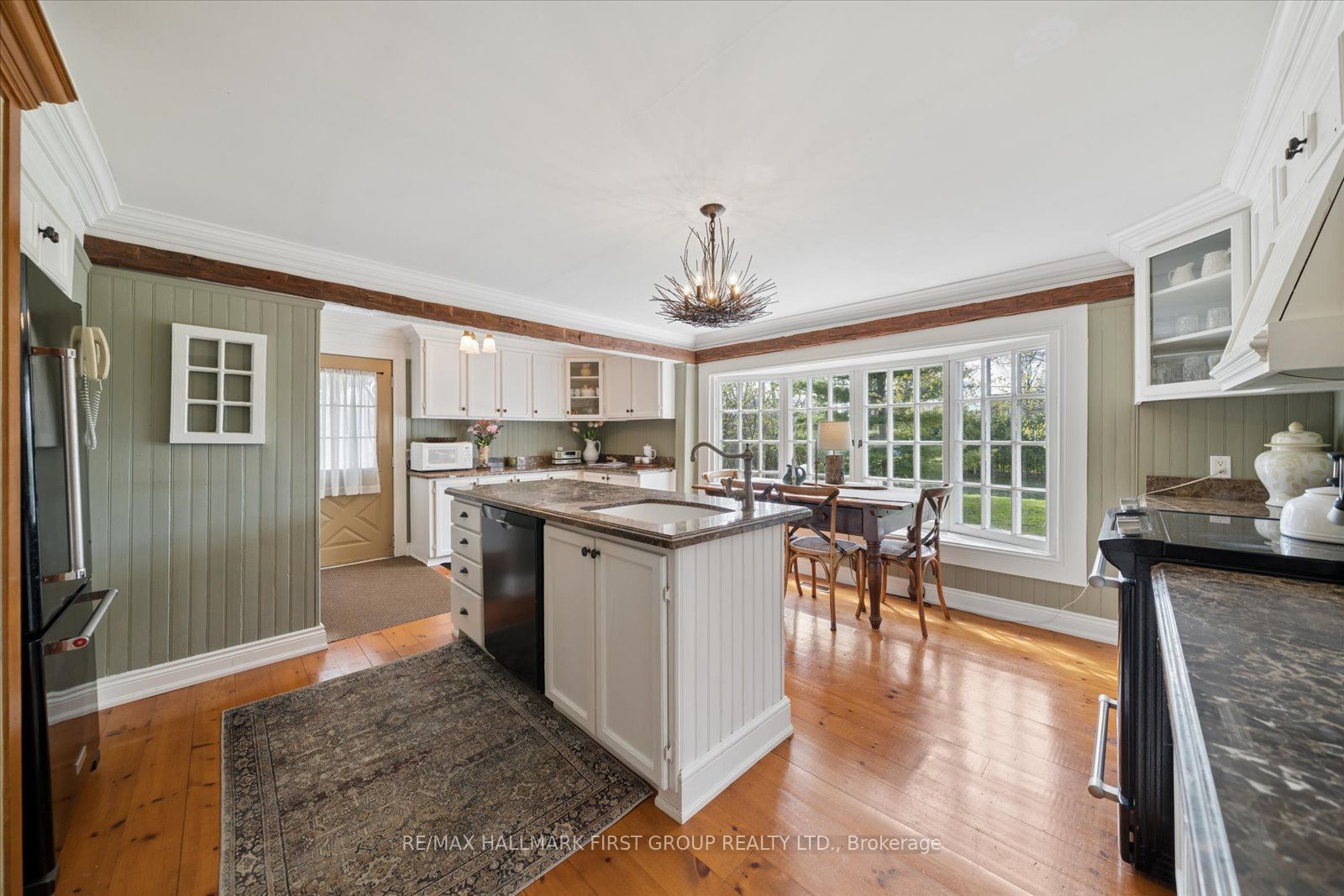 130 Myrtle Road E