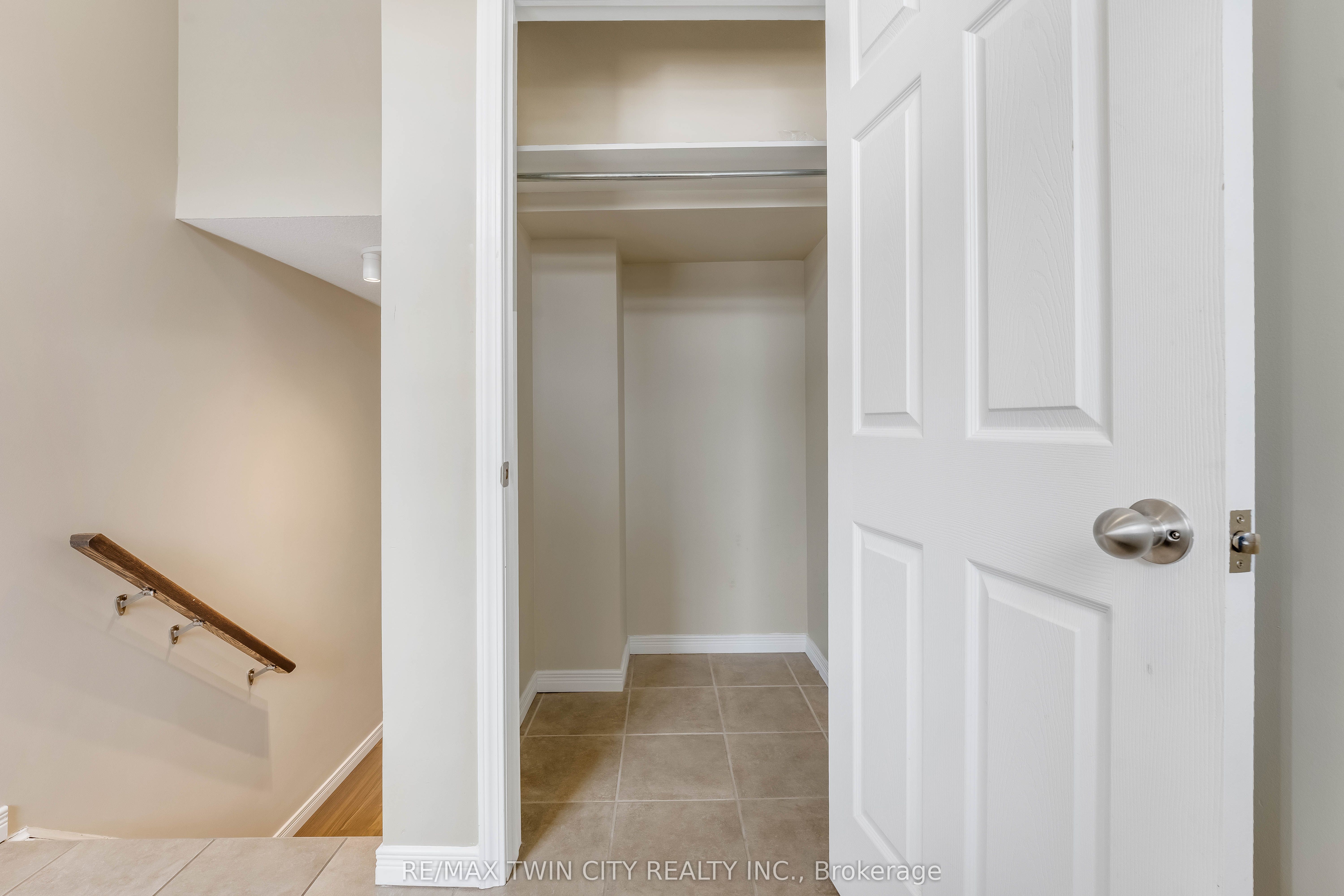 931 Glasgow Street 9A