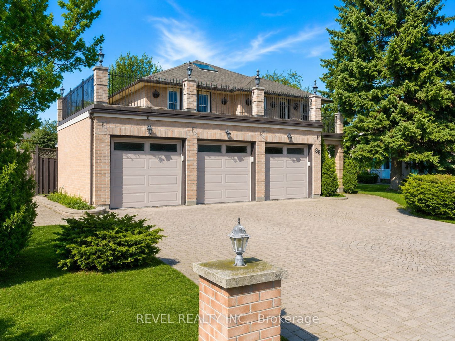 88 Lake Driveway N/A W