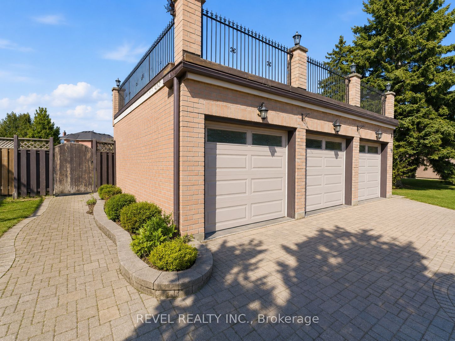 88 Lake Driveway N/A W