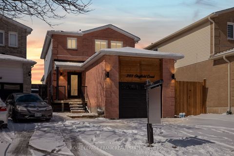 303 Sheffield Court Oshawa ON L1J 8J3