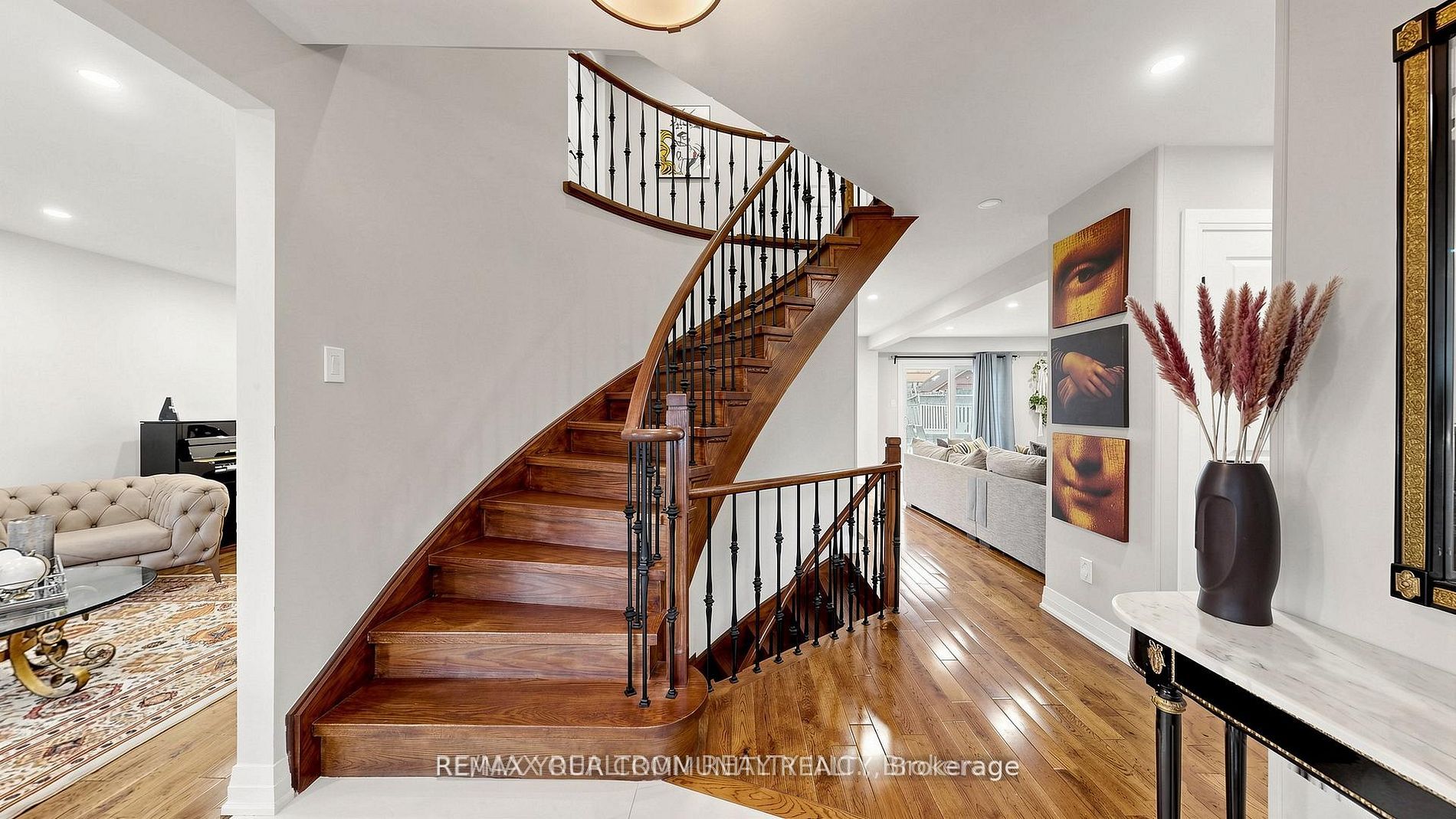48 Beatty Crescent