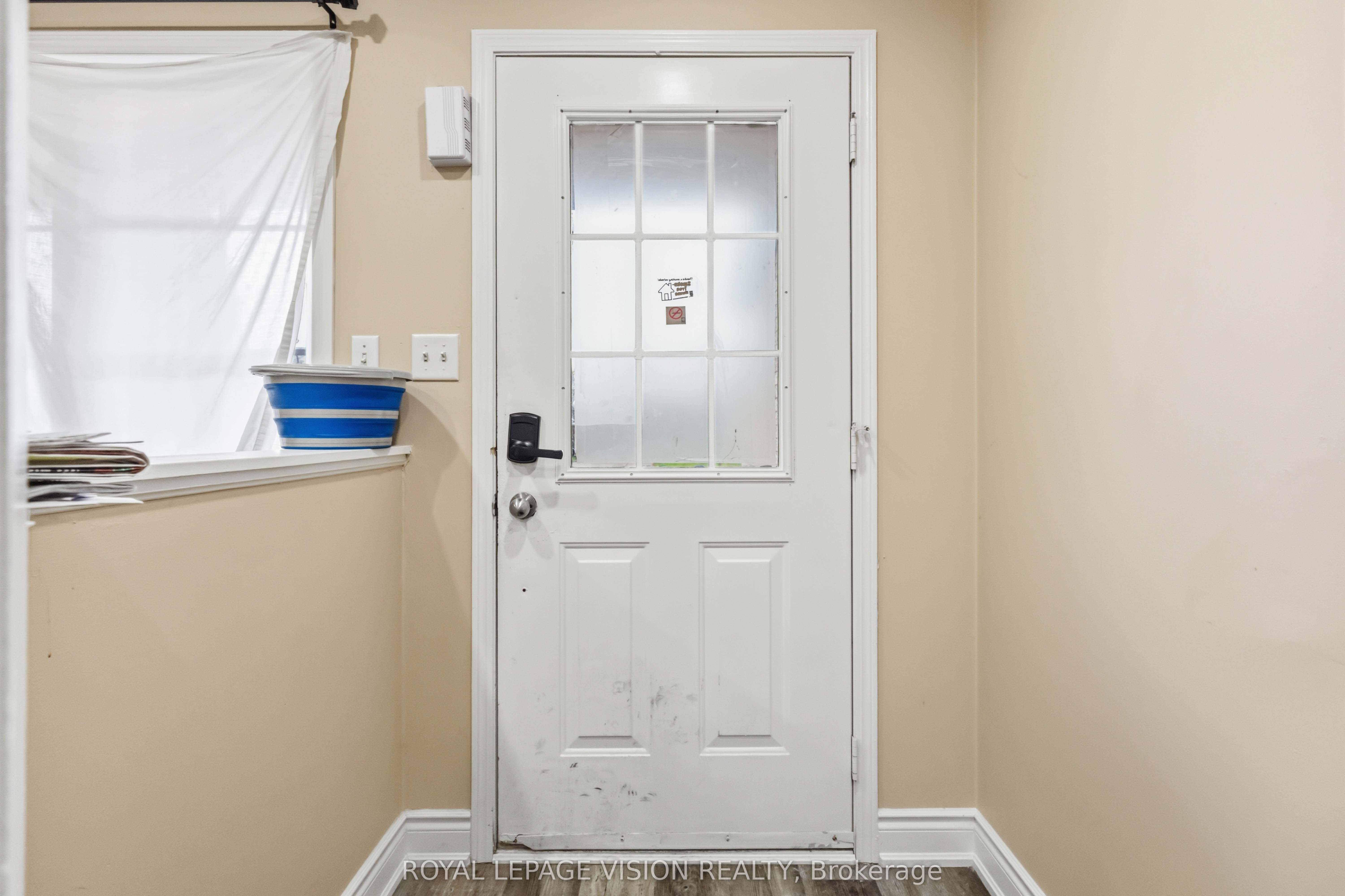 1815 Dalhousie Crescent