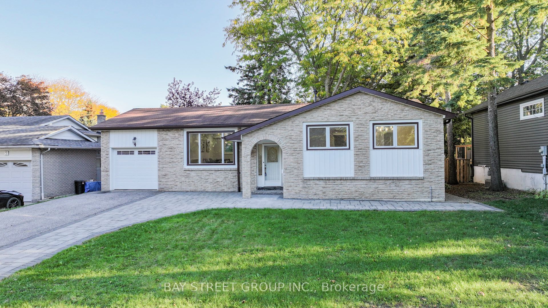 4 Sir Brandiles Place