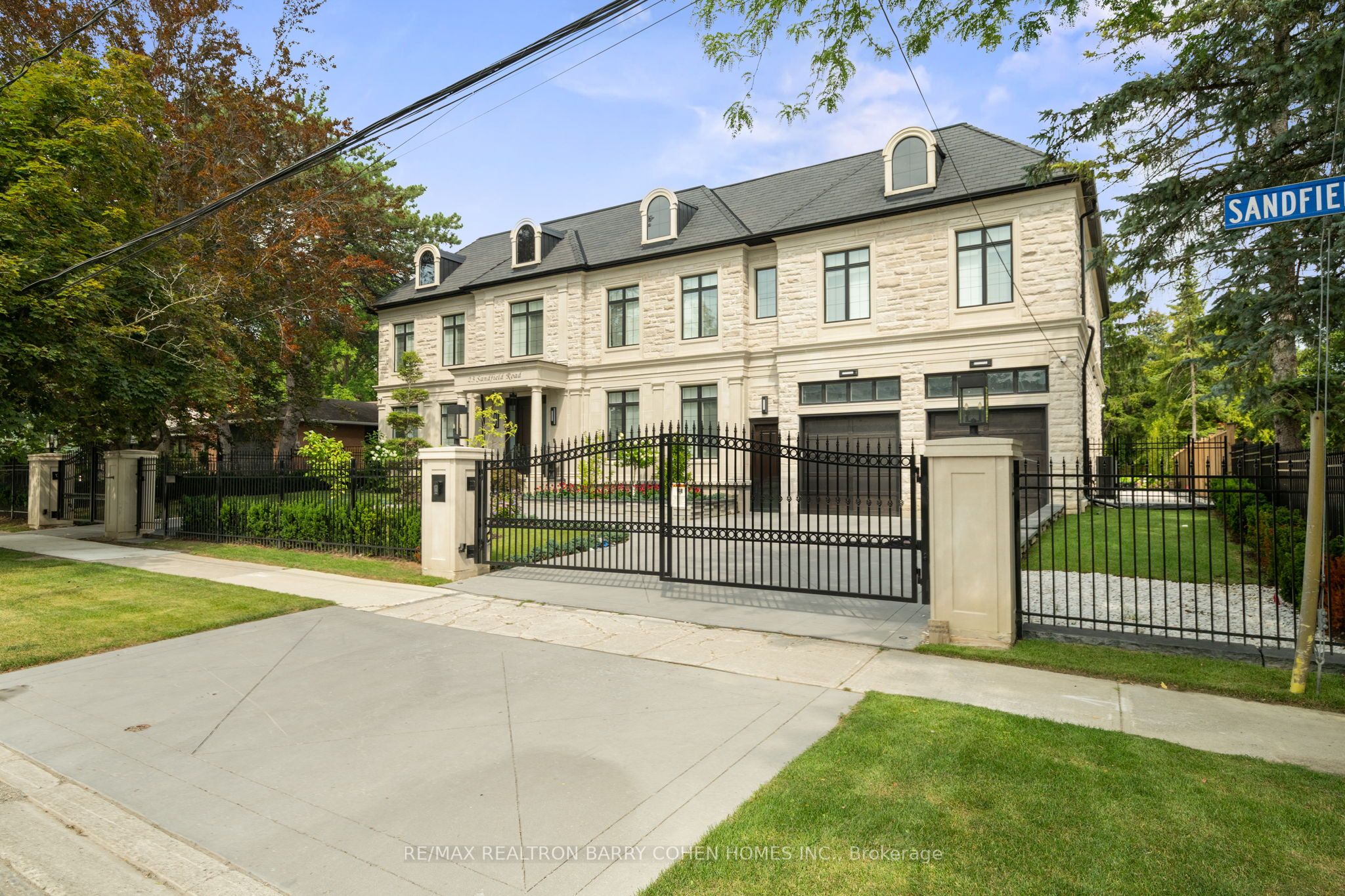 23 Sandfield Road
