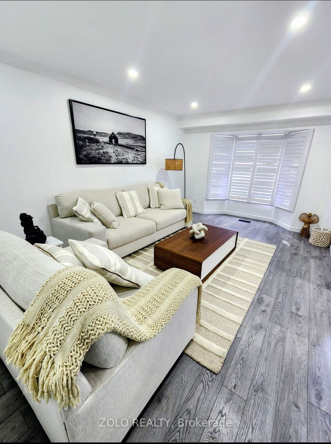 16 Bentonwood Crescent