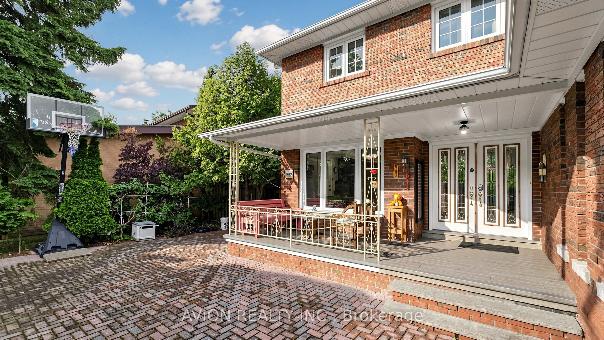 1423 Malibou Terrace