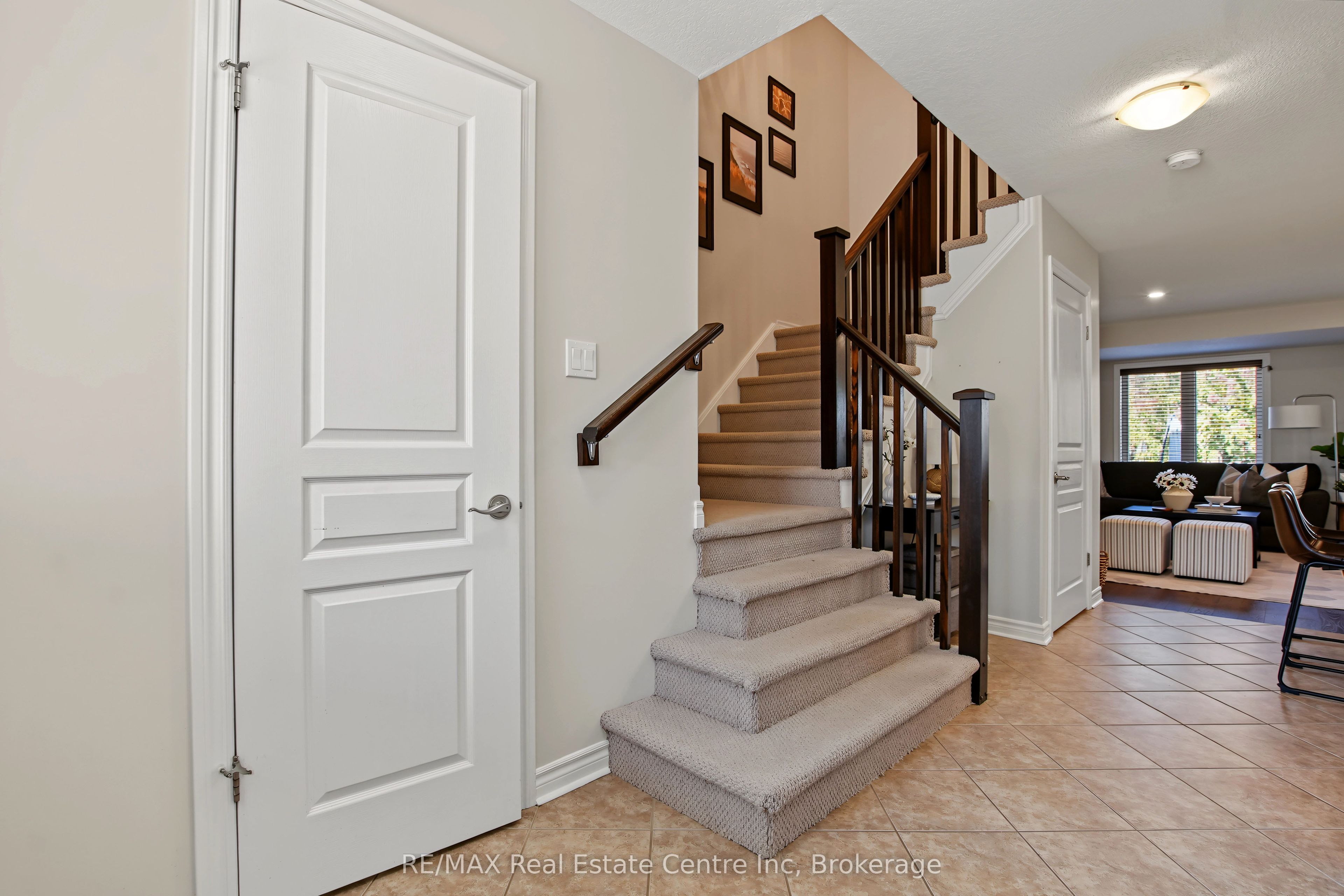 54 Wilkie Crescent